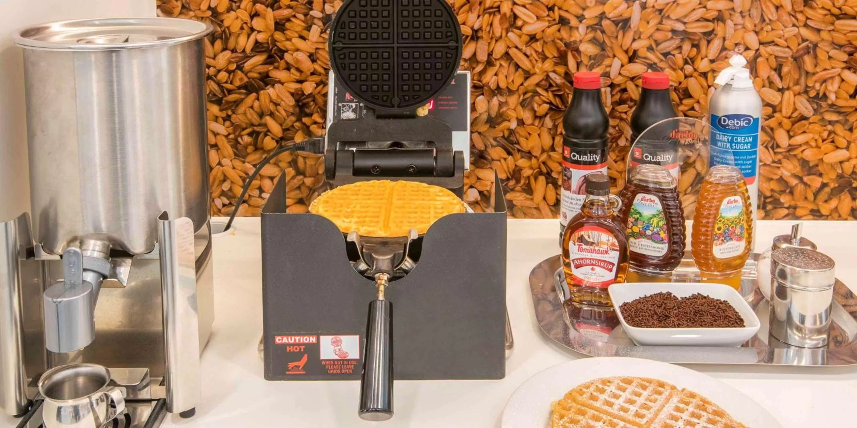 Food and drinks in Hampton by Hilton Frankfurt City Centre