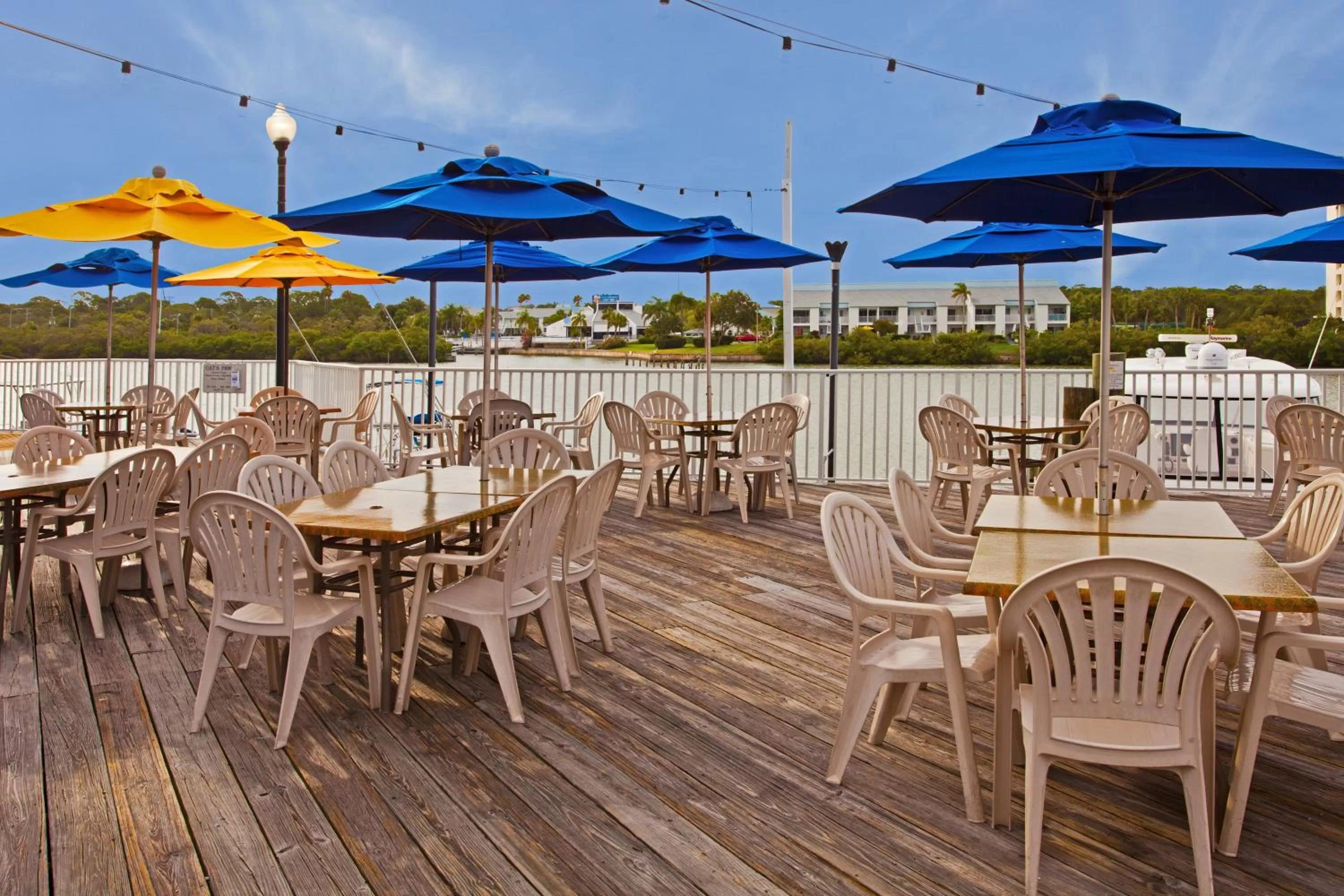 Restaurant/places to eat in Holiday Inn & Suites Clearwater Beach S-Harbourside