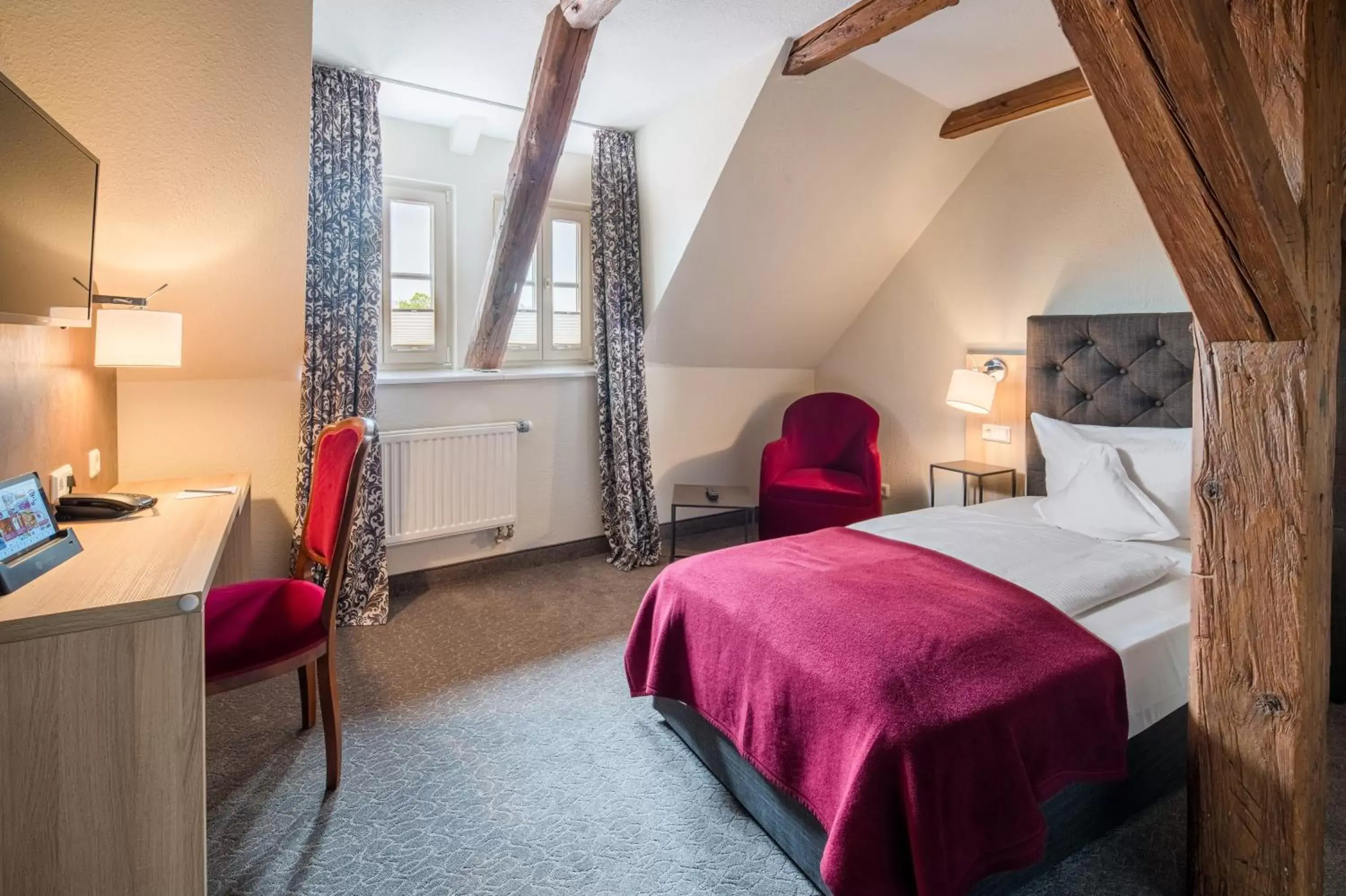 Single Room with Bathroom in Best Western Hotel Schlossmühle Quedlinburg Single Room with Bathroom in Best Western Hotel Schlossmühle Quedlinburg