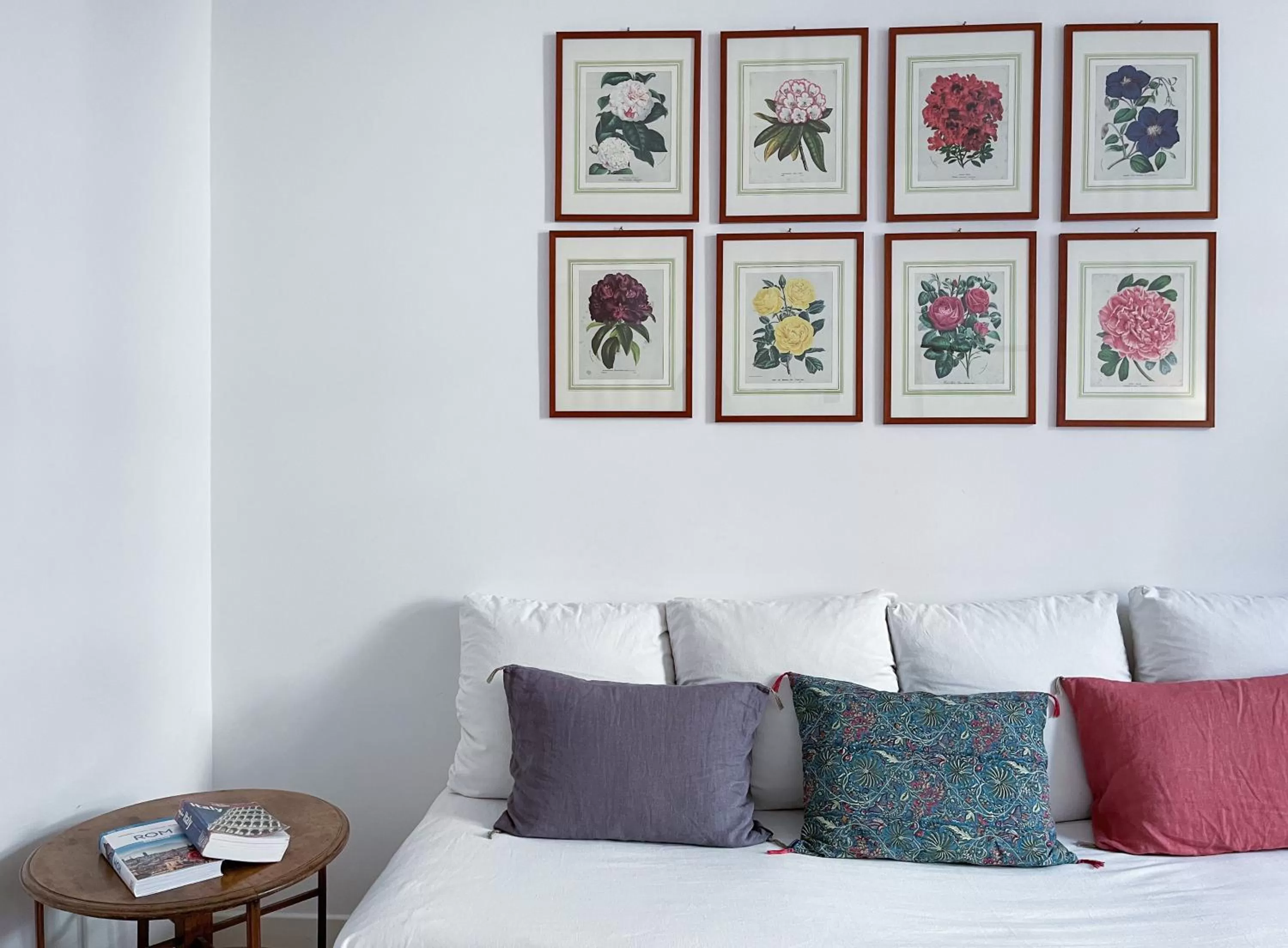 Seating area in NTB Roma B&B