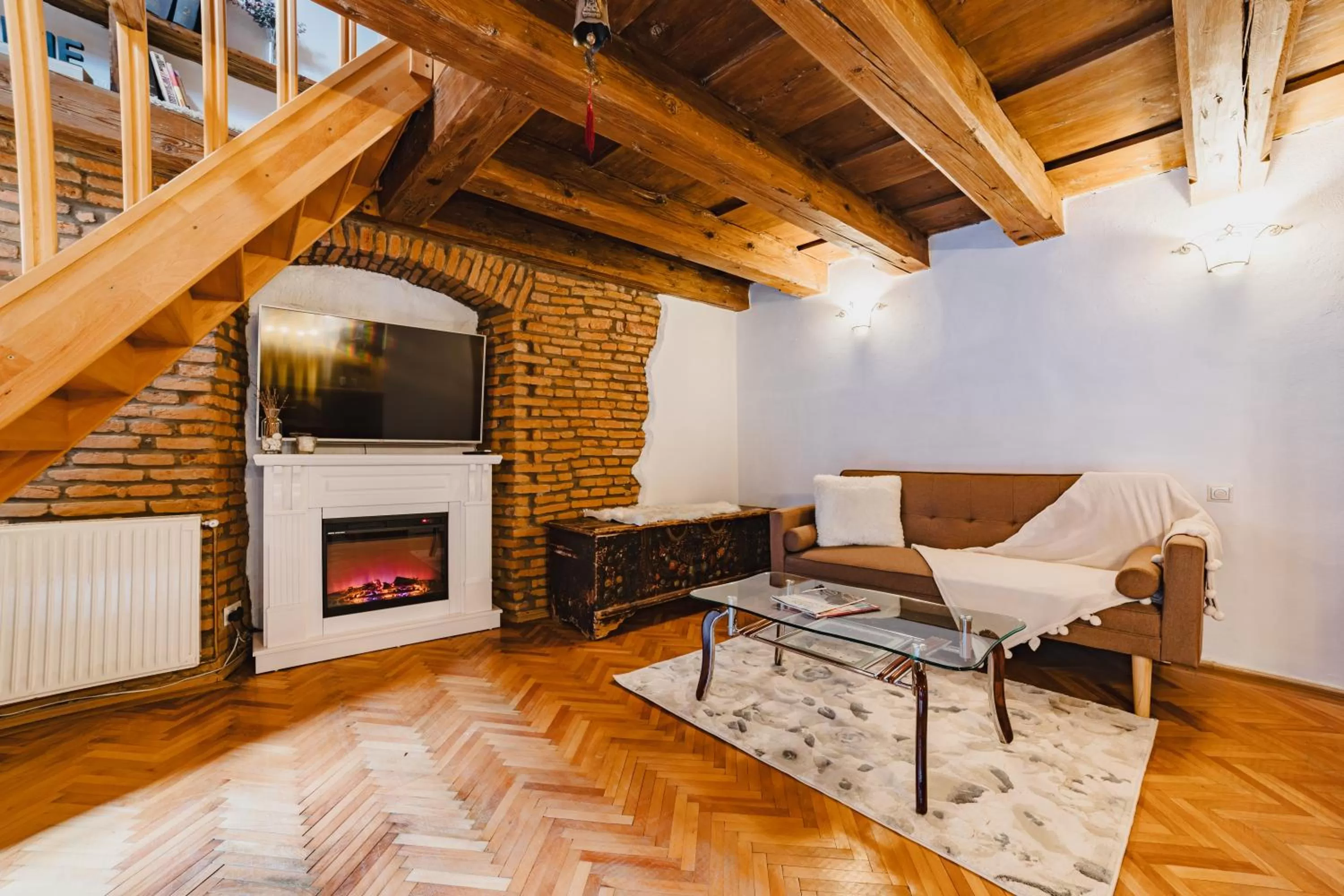 TV and multimedia, Seating Area in ALBERT RESIDENCE with PARKING