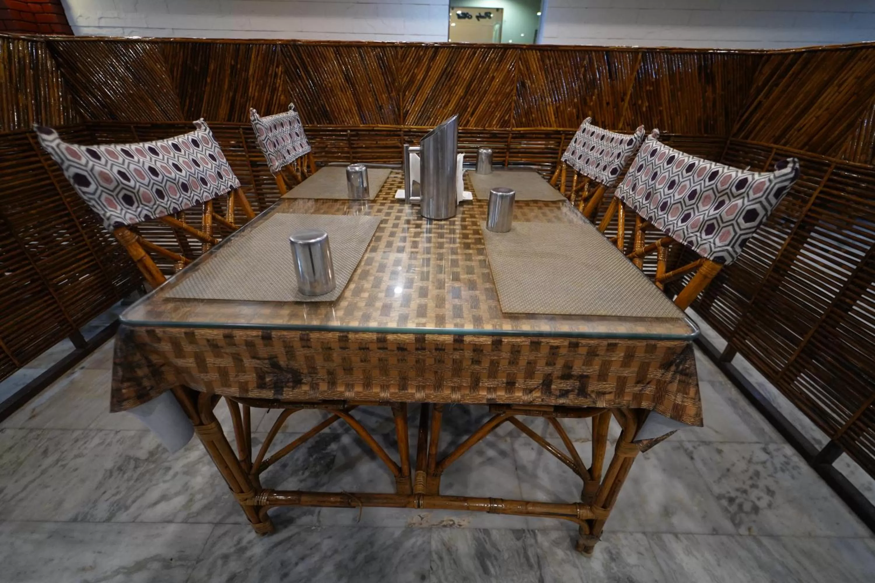 Restaurant/places to eat in Hotel Palmyra Grand Inn