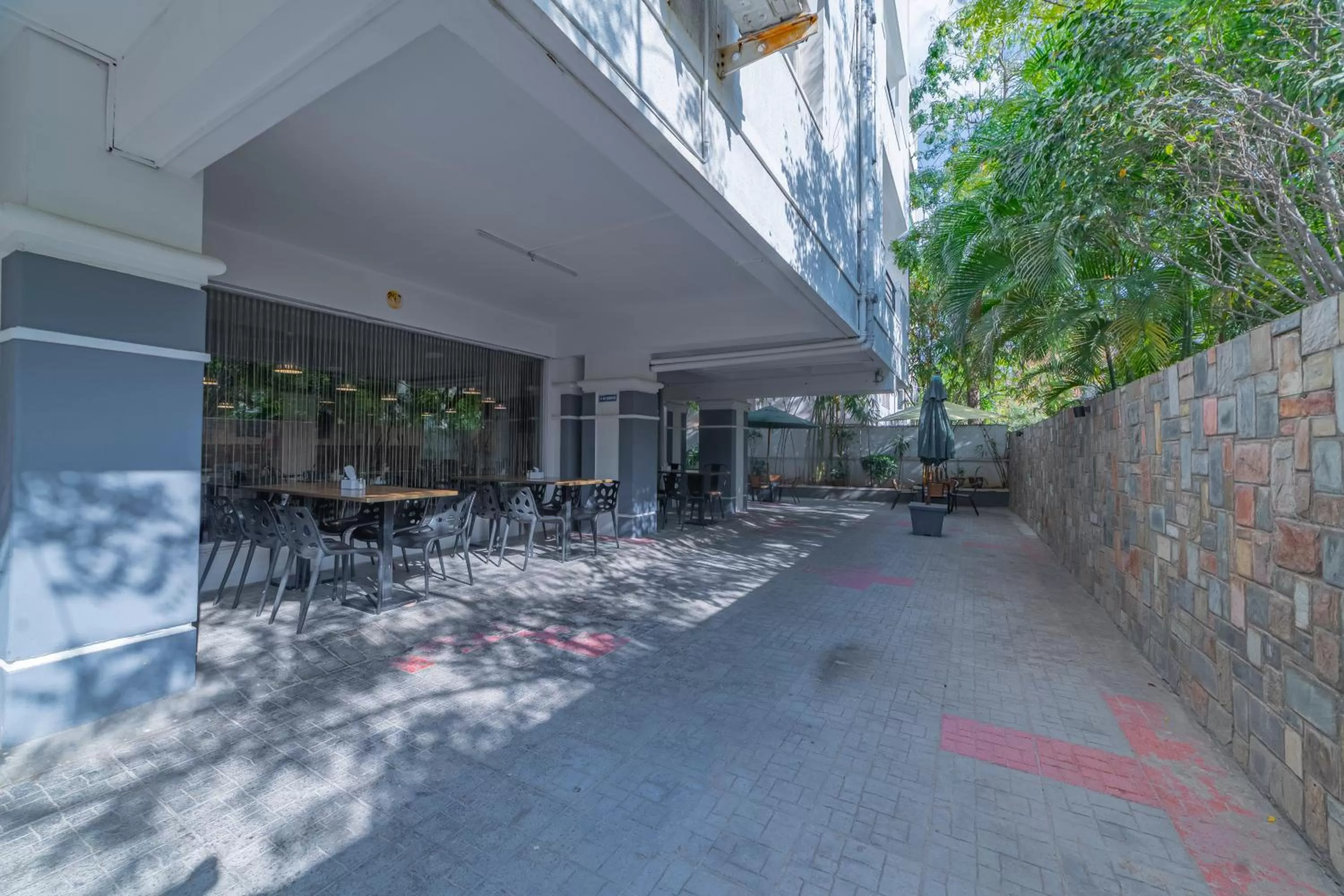 Restaurant/places to eat in Hotel Athome & Serviced Apartments by Deccan Serai Hotels