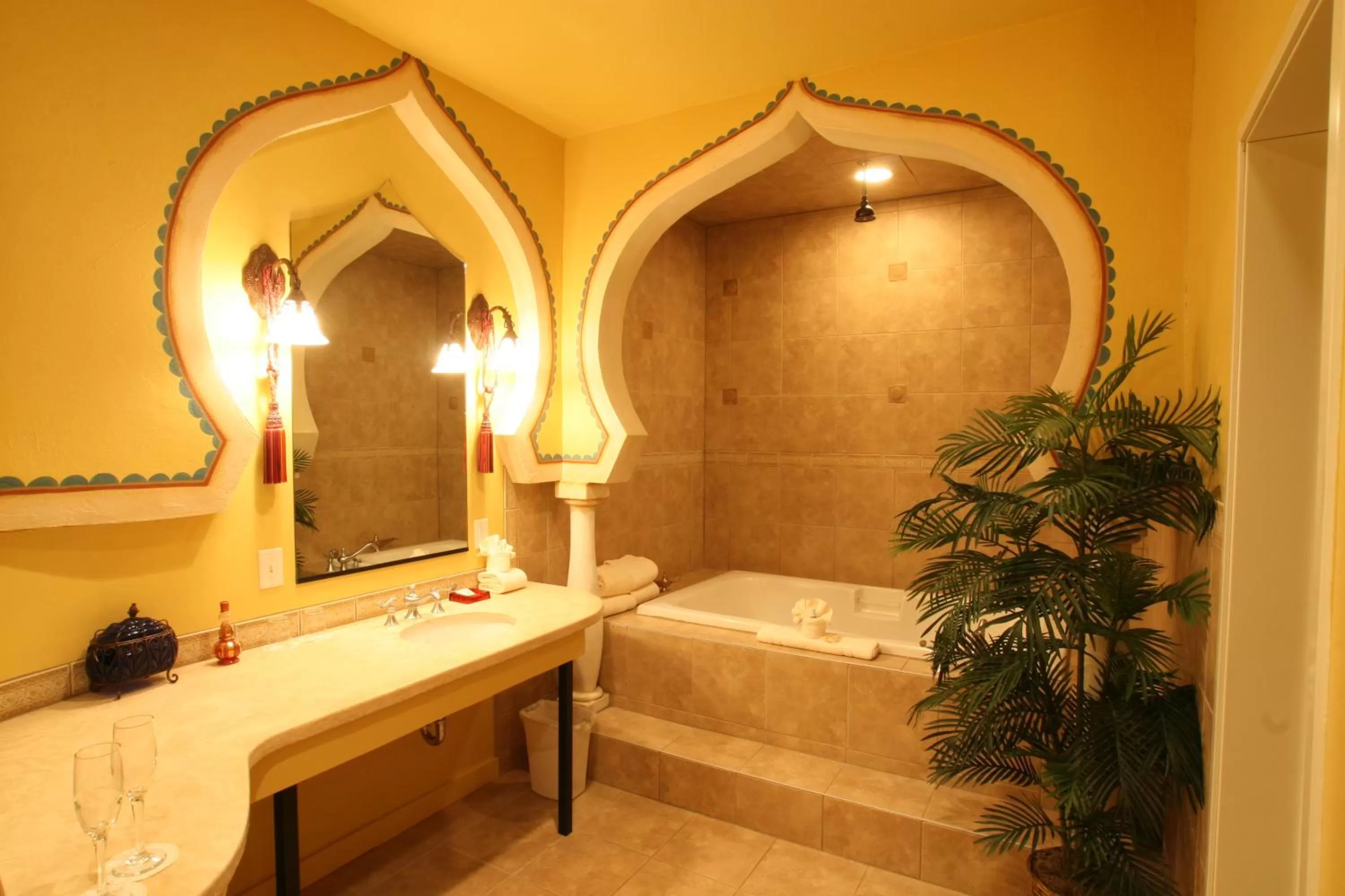 Destinations Inn Theme Rooms