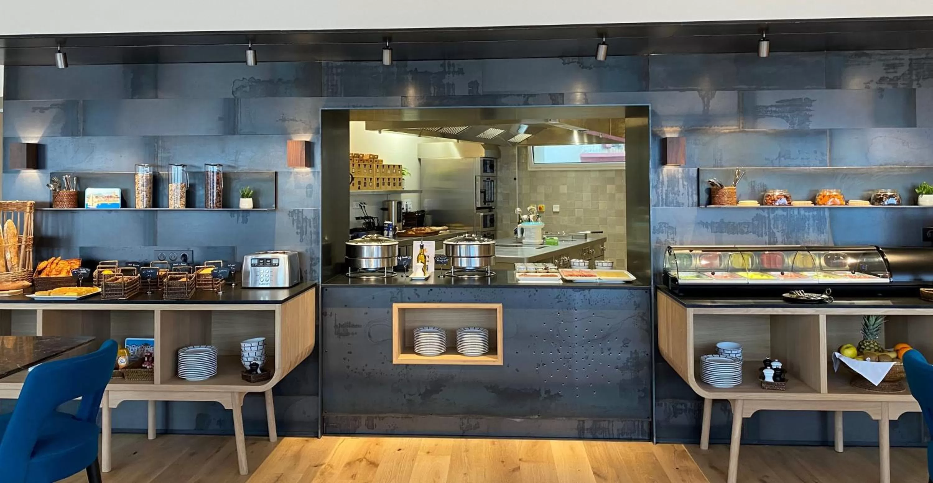 Breakfast in Hôtel de la Plage - Saint Jean de Luz