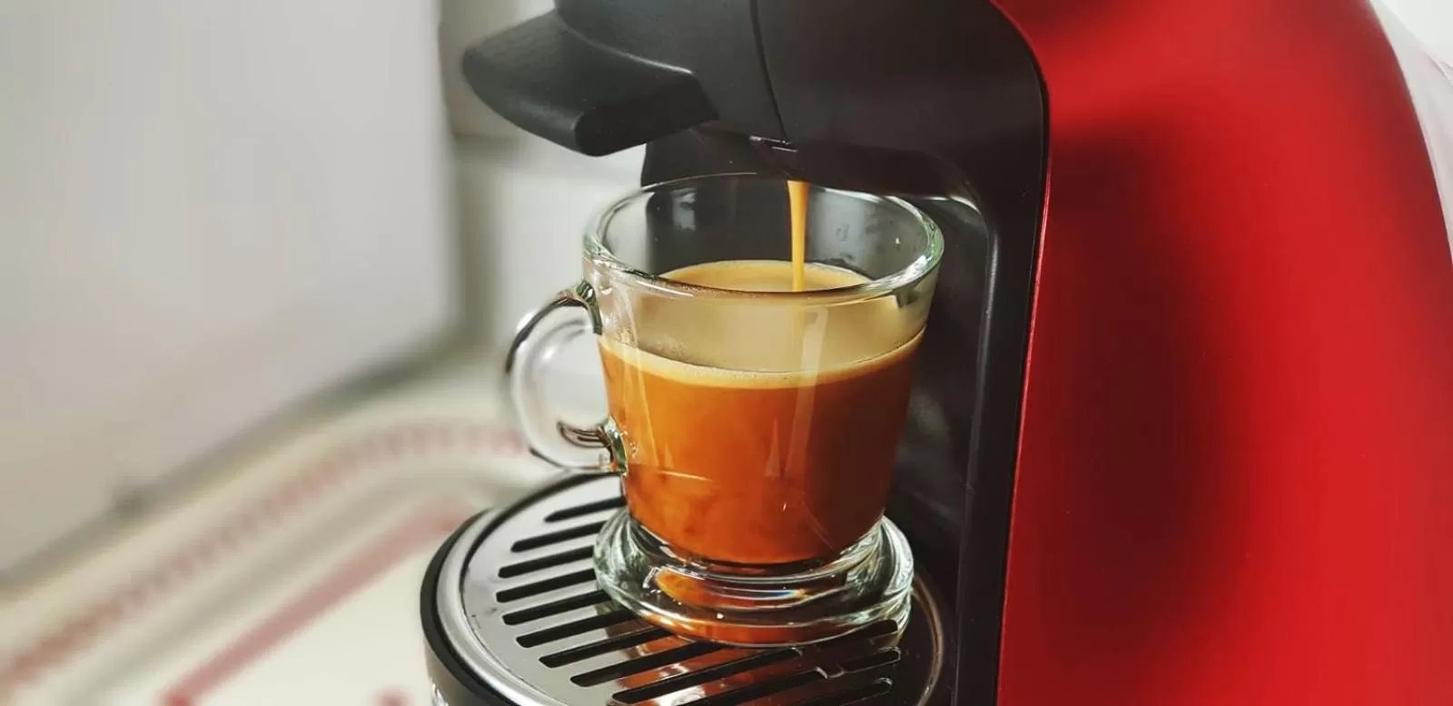 Coffee/tea facilities in Chambre de charme au coeur du vieux Valence -Confort & Calme