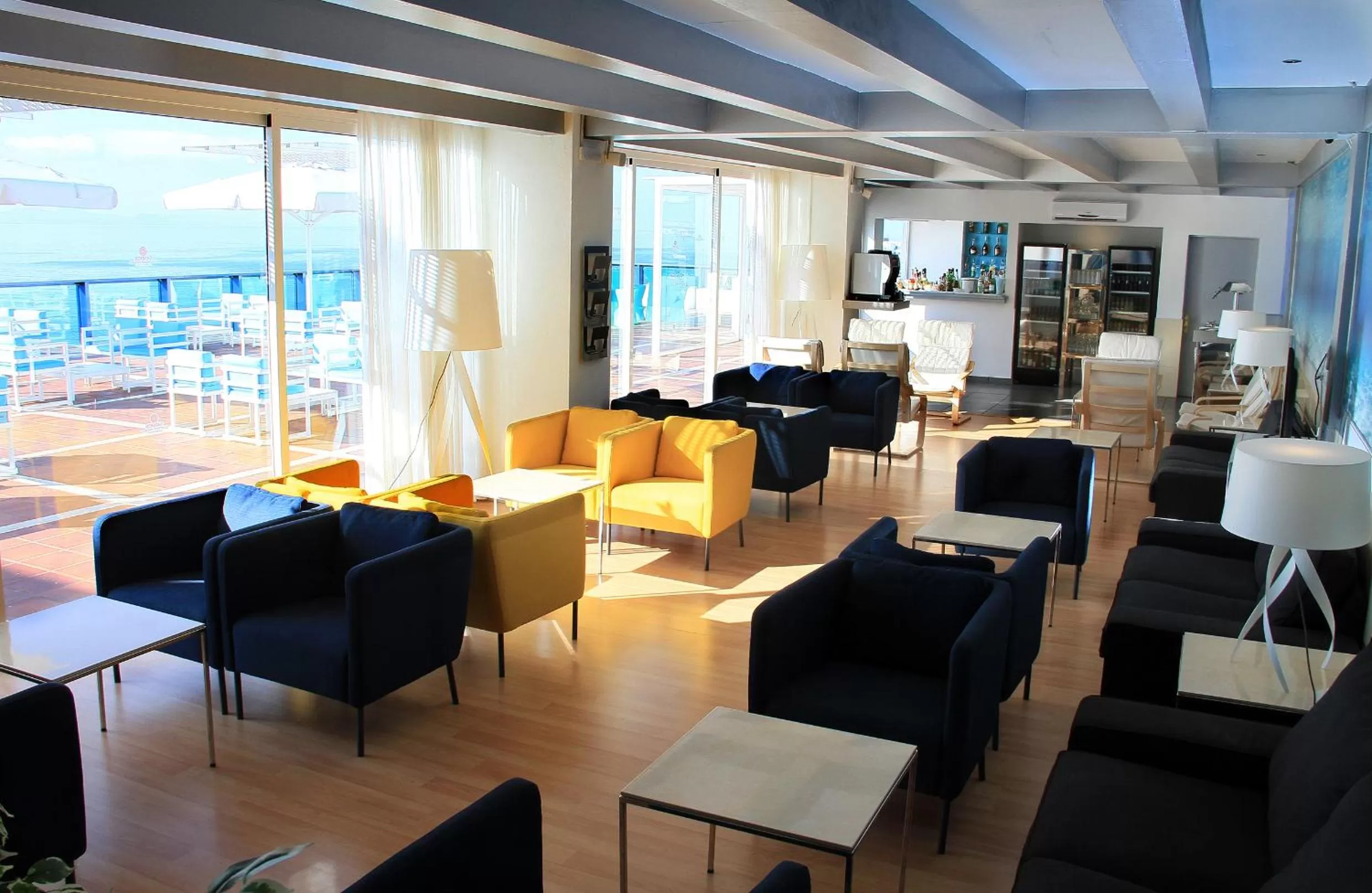 Communal lounge/ TV room in Sandos Papagayo