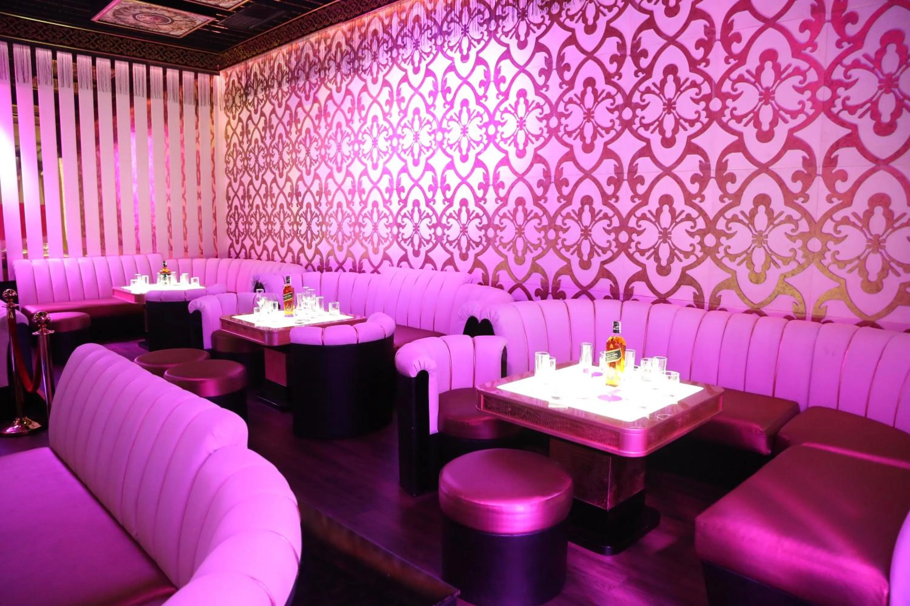 Nightclub / DJ in Ramada Plaza by Wyndham Gevgelija