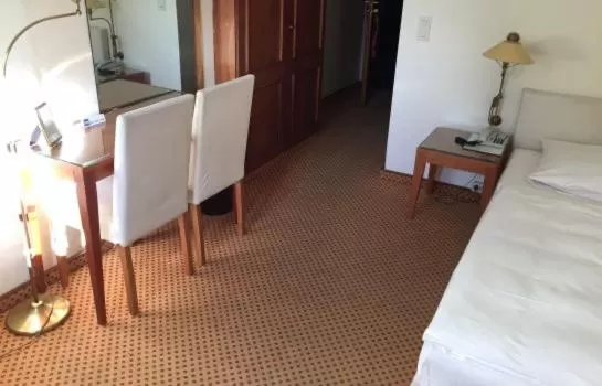 Bed in Meyers Hotel Hittfeld