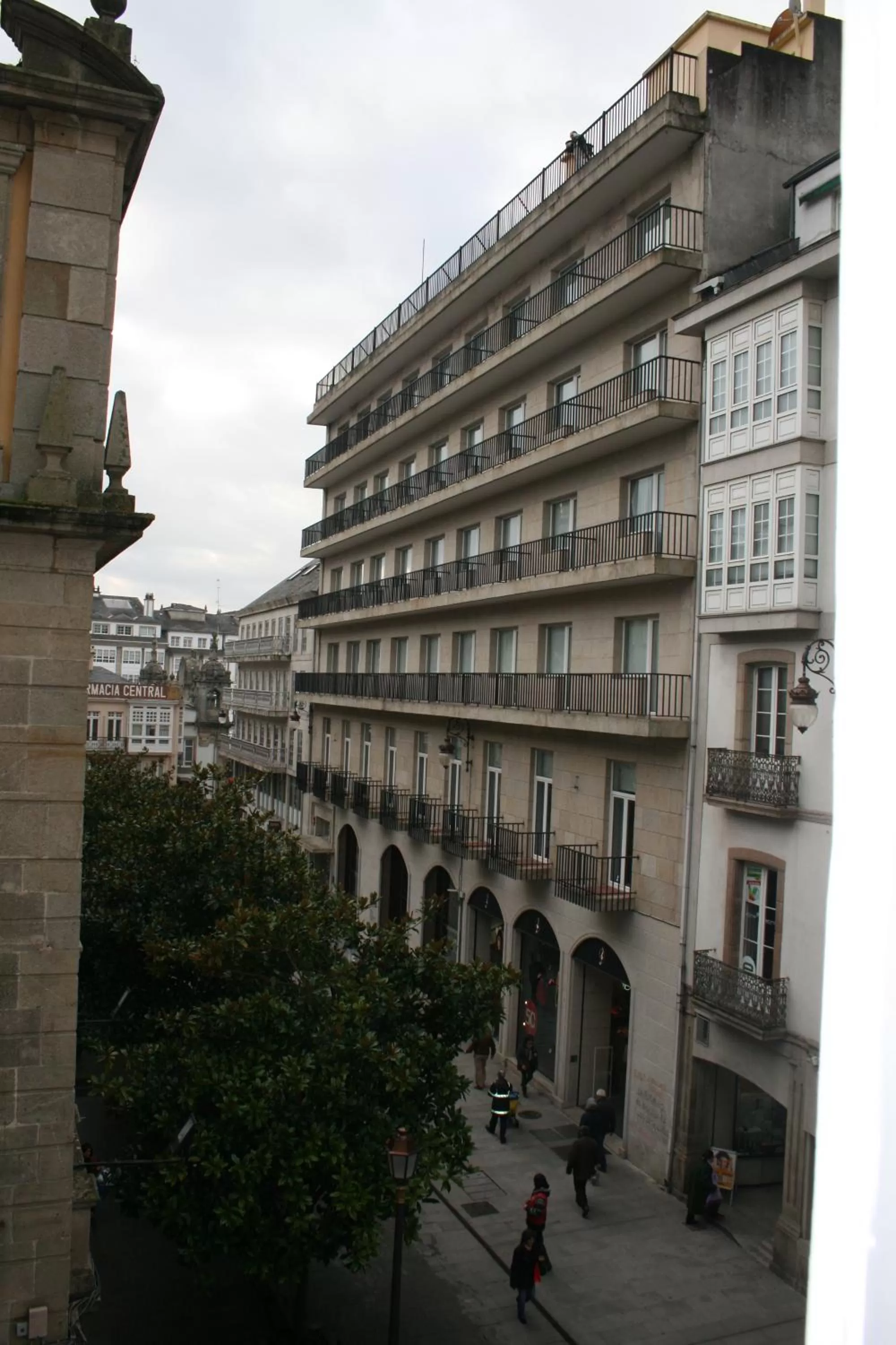 Facade/entrance in Hotel Mendez Nuñez