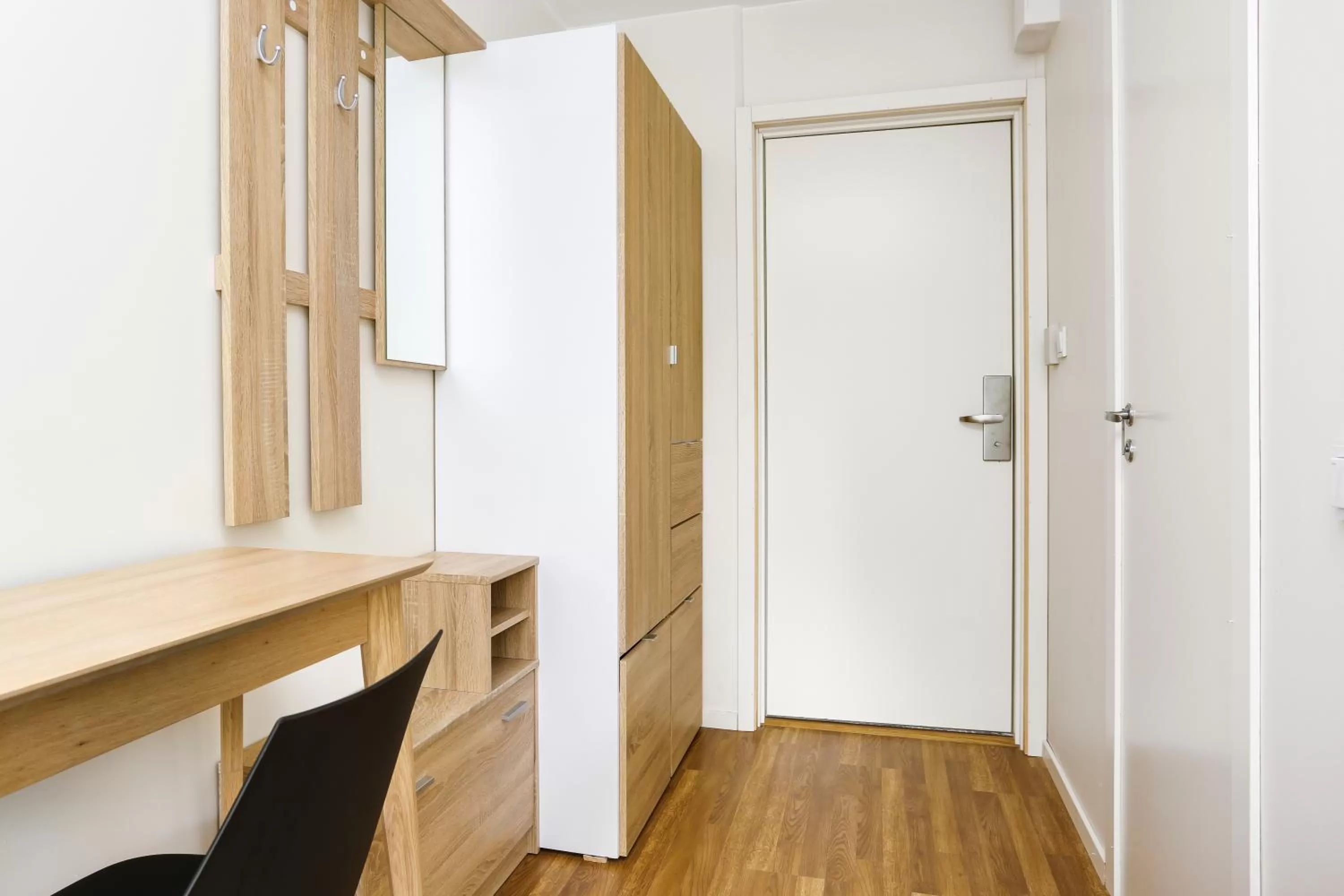 wardrobe in Almnäs Park Hotel