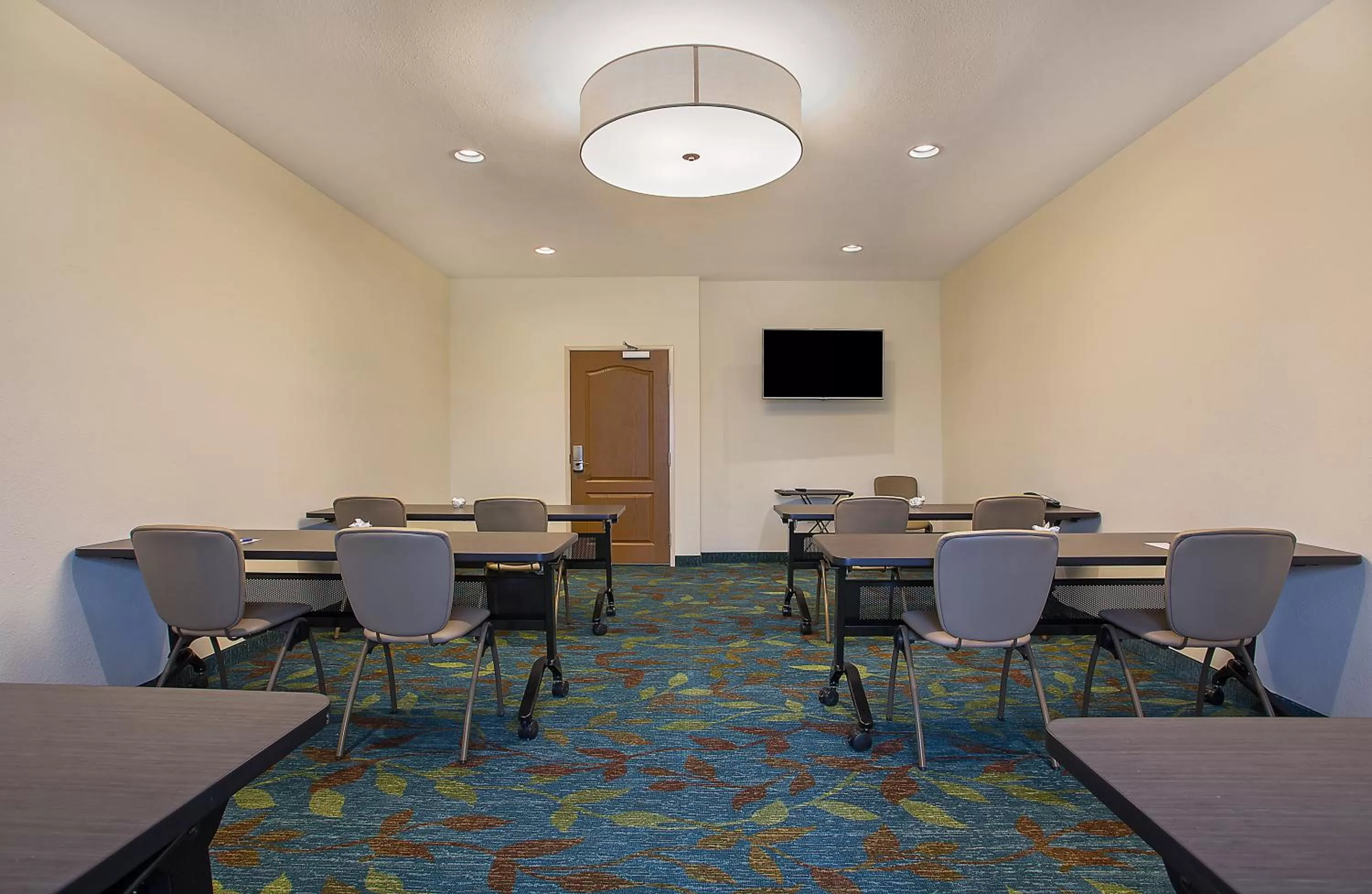 Meeting/conference room in Candlewood Suites Fort Campbell - Oak Grove by IHG