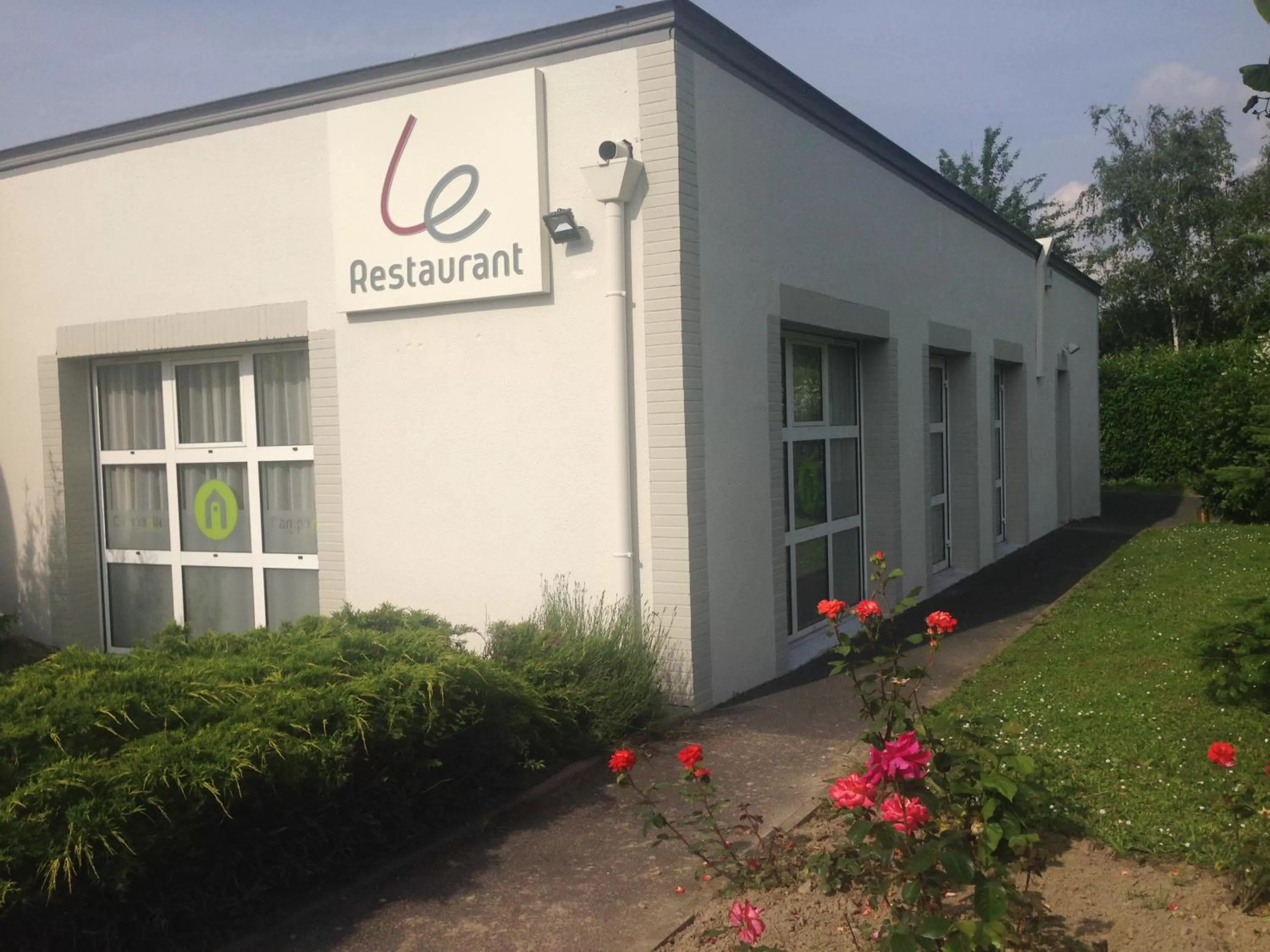 Property building in Campanile Nantes Saint-Sébastien-Sur-Loire