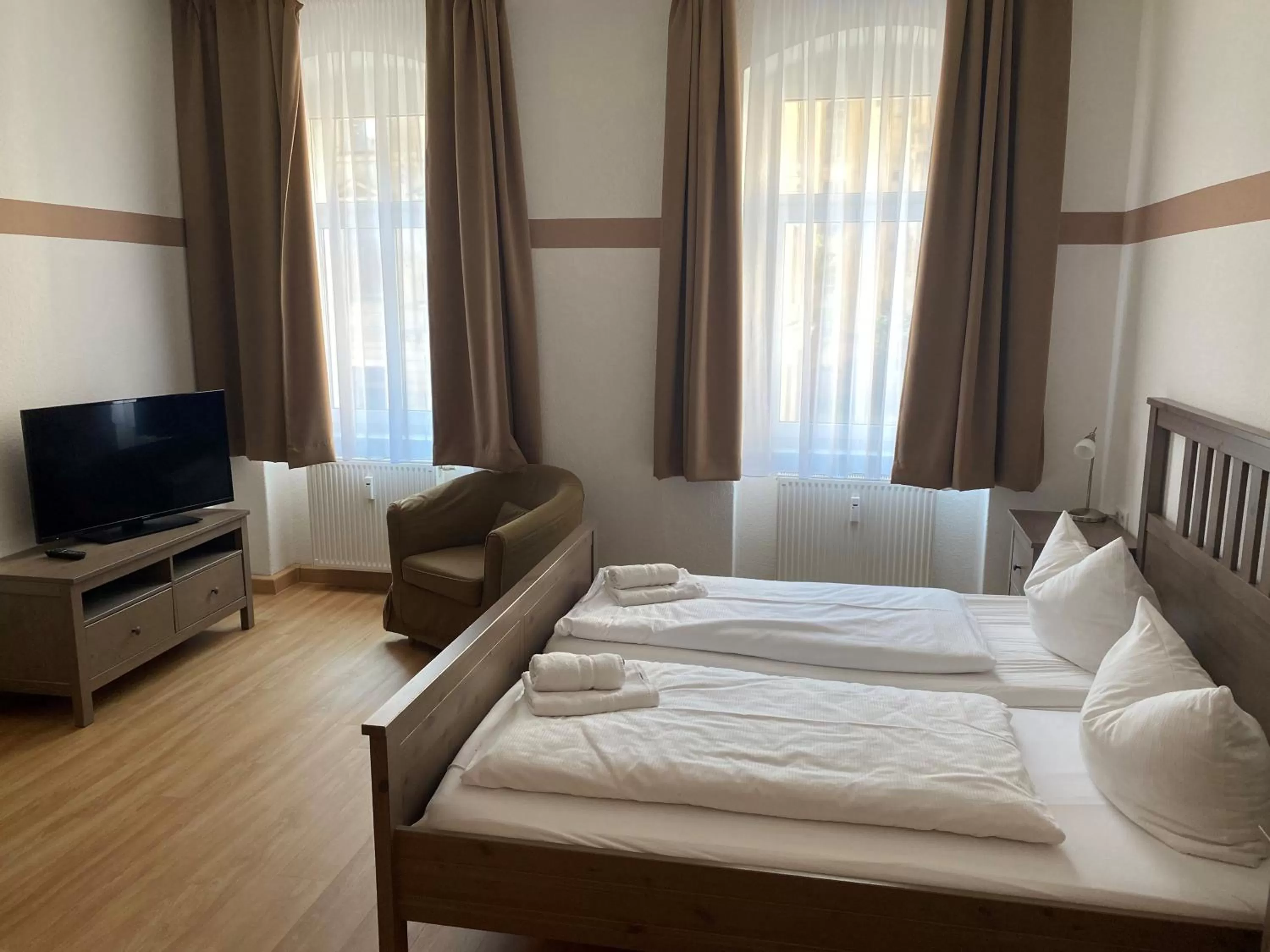 Bedroom, Bed in An der Porzellan-Manufaktur Pension