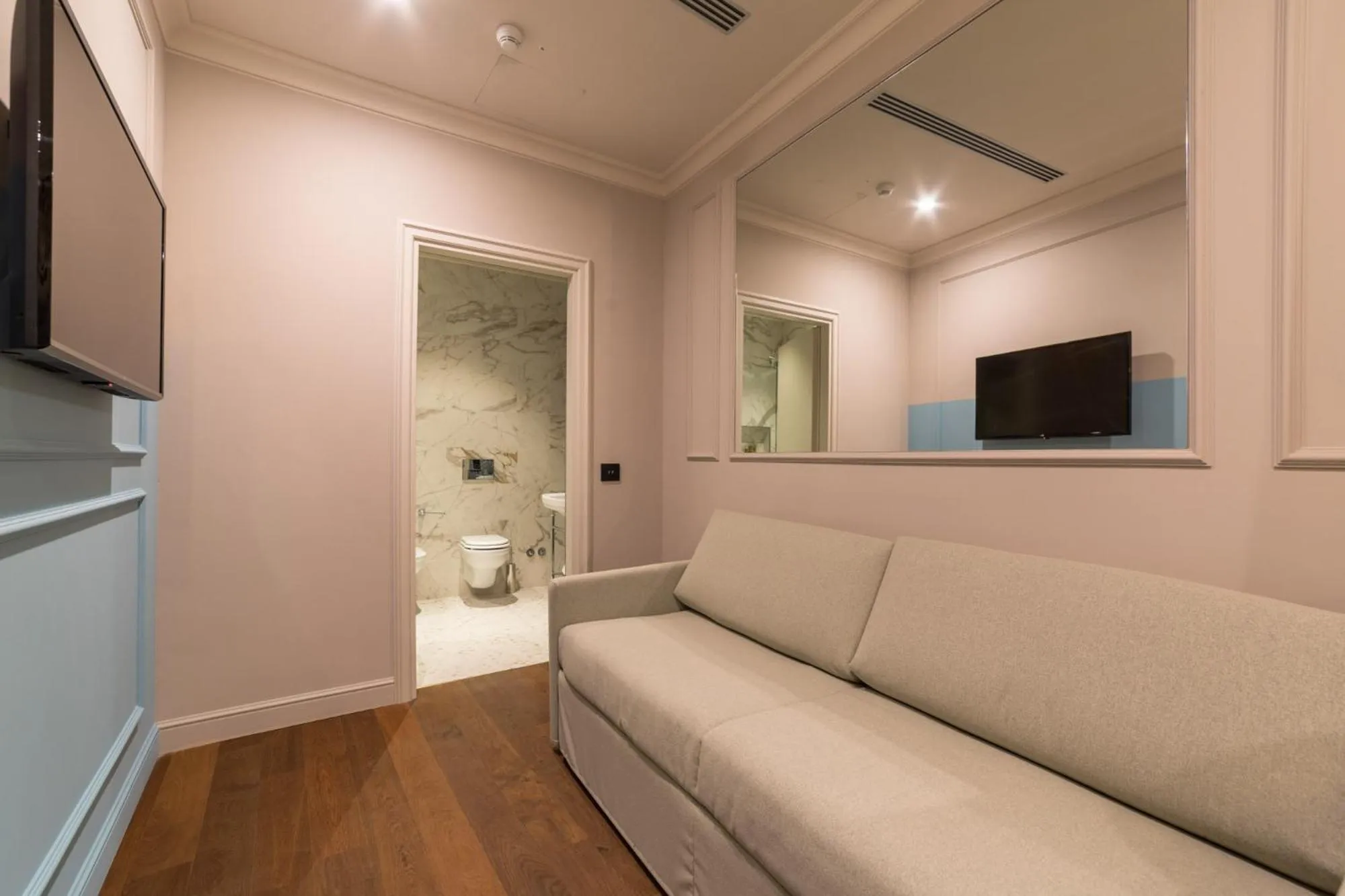 Bed in Palazzo 42 - Boutique Hotel & Suites