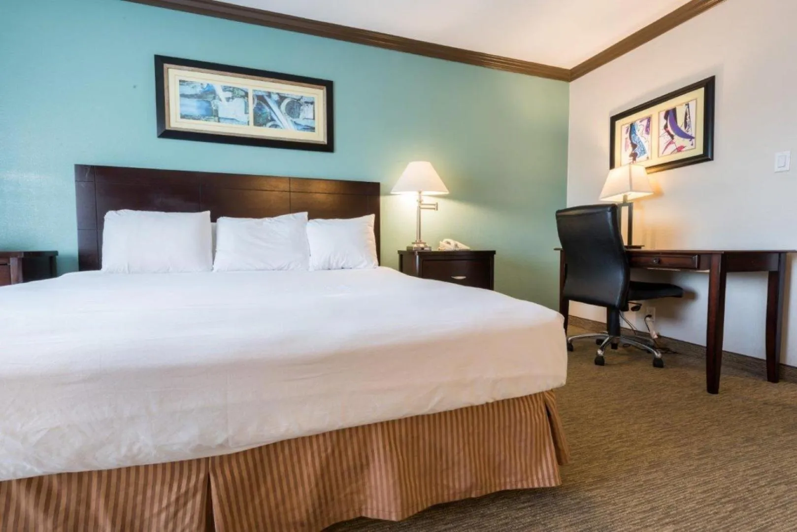 Bedroom in Vanllee Hotel