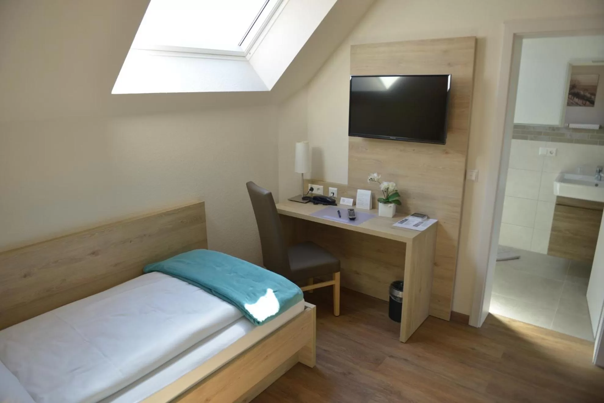 Bedroom, Bed in Gästehaus Rothert