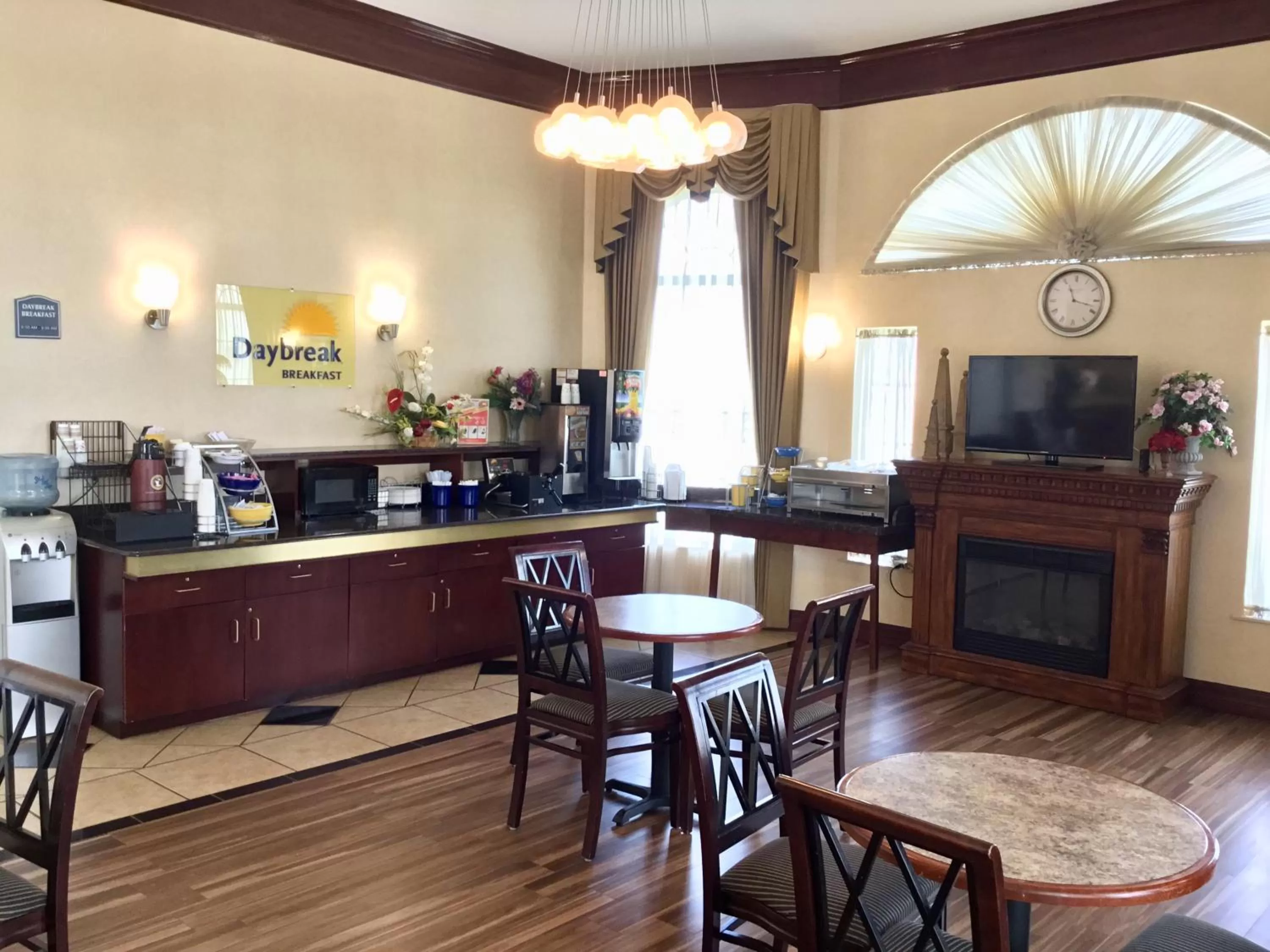 Continental breakfast in Days Inn by Wyndham Robstown