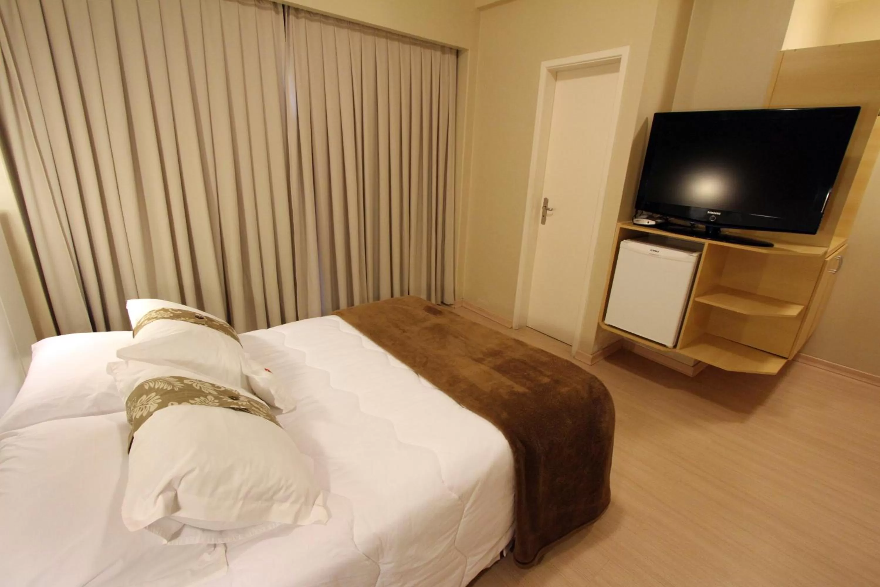 Bedroom, Bed in Hotel Curi Executive