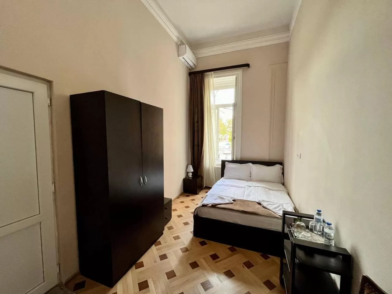 Bed in Tamarisi Old Tbilisi