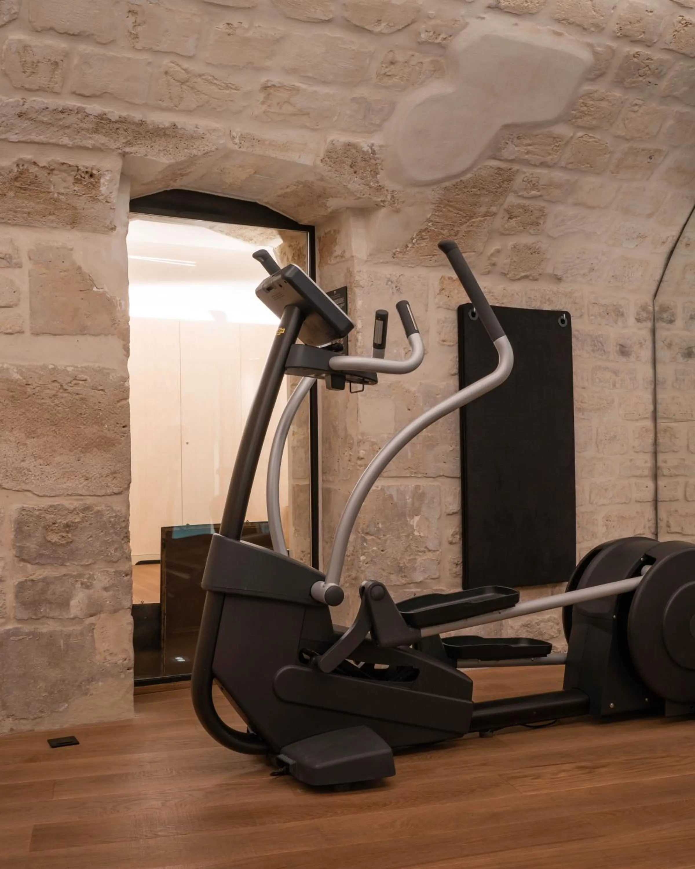 Fitness centre/facilities in Pavillon Faubourg Saint-Germain & Spa