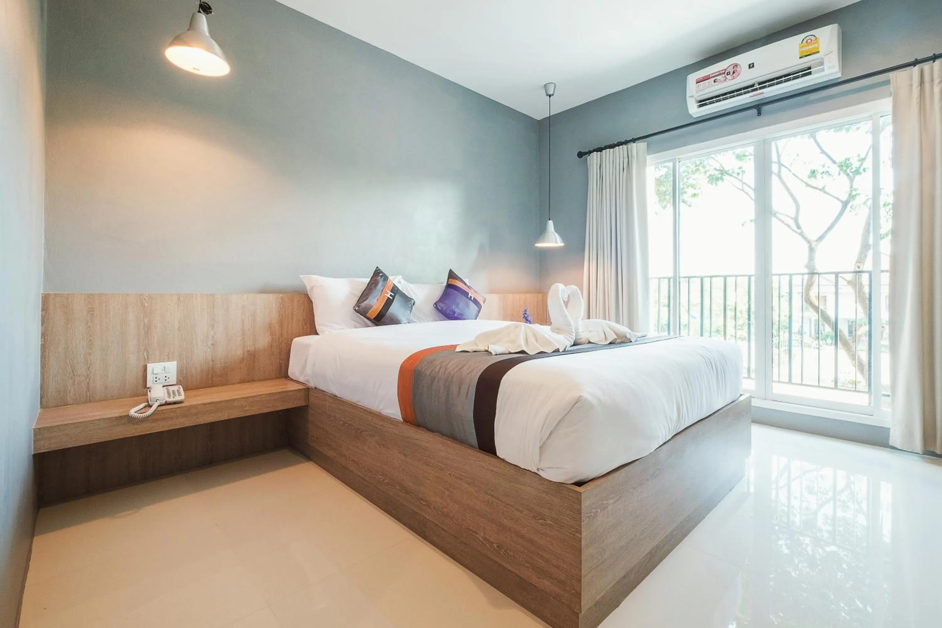 Bed in Hansanan Hotel