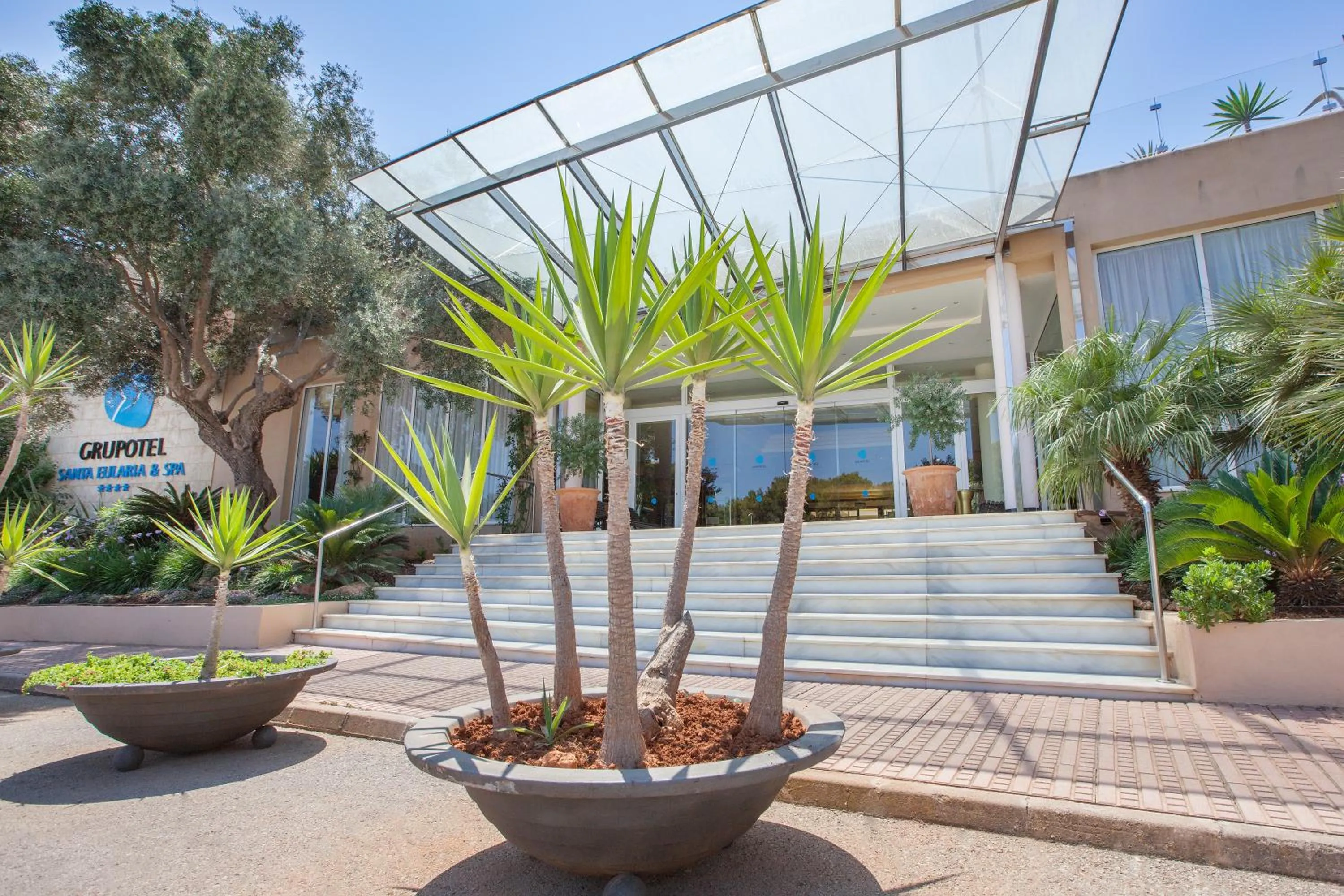 Facade/entrance in Grupotel Santa Eulària & Spa - Adults Only