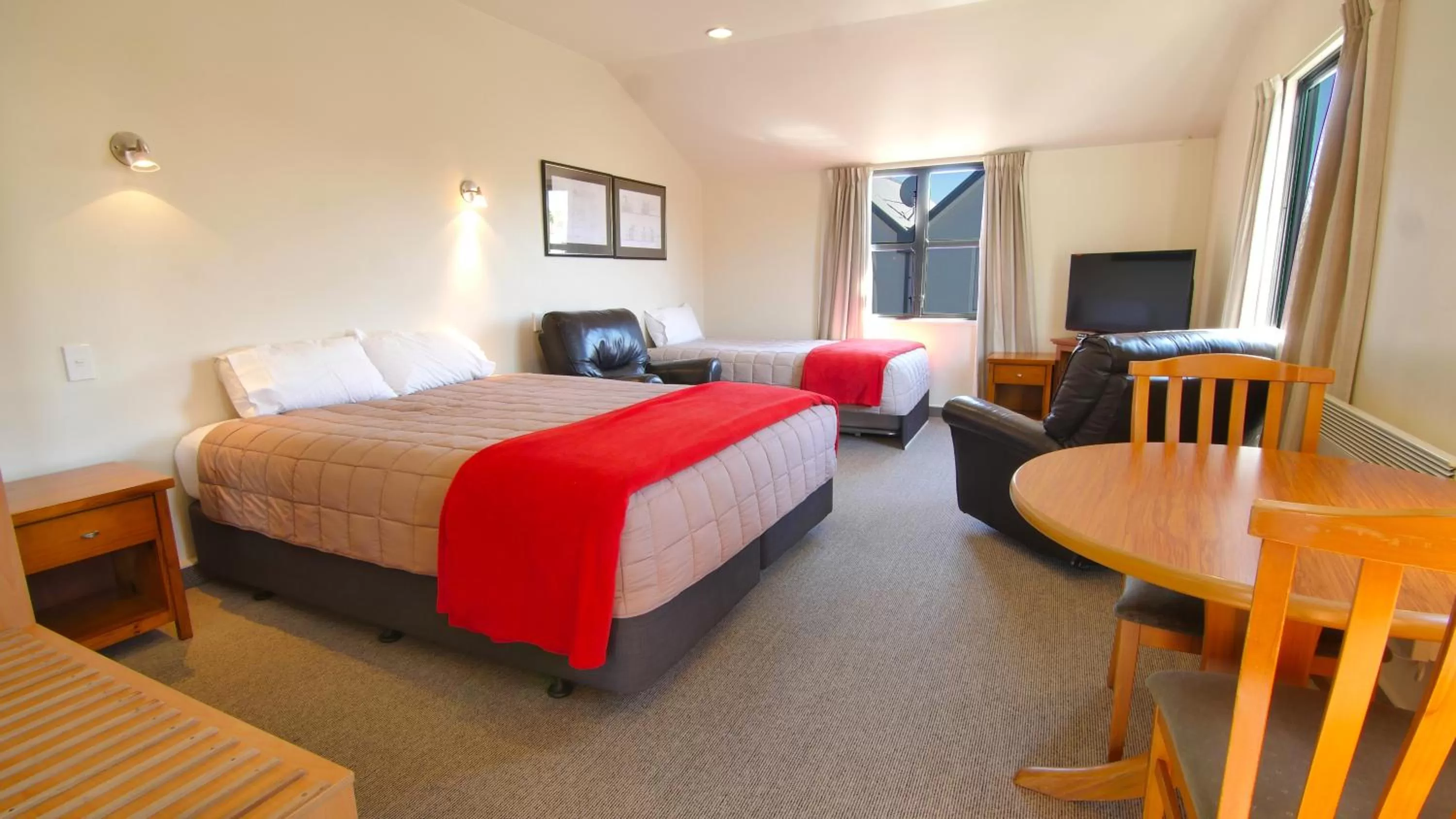 Bed in Country Glen Lodge