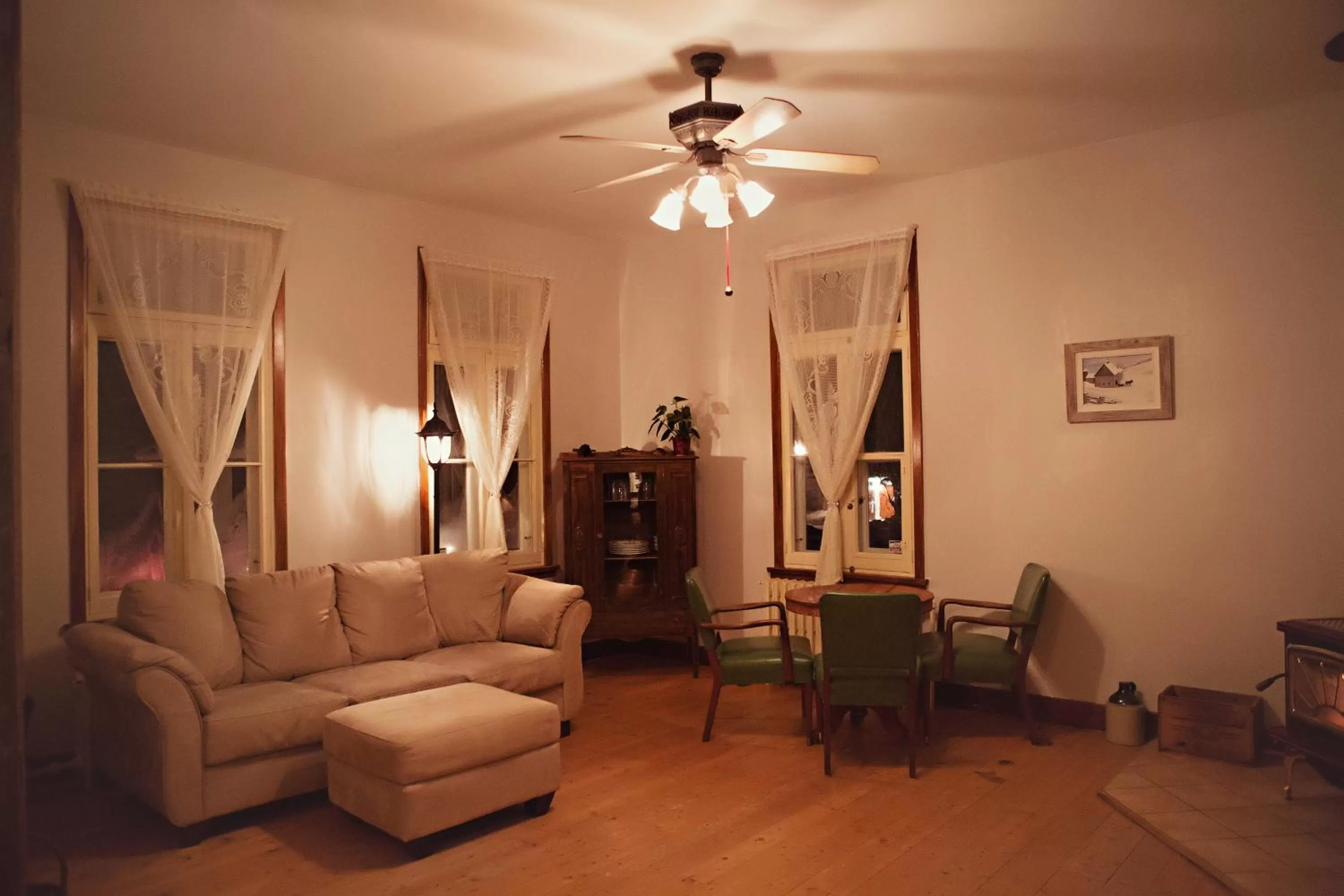 Restaurant/places to eat in Auberge Carpe Diem