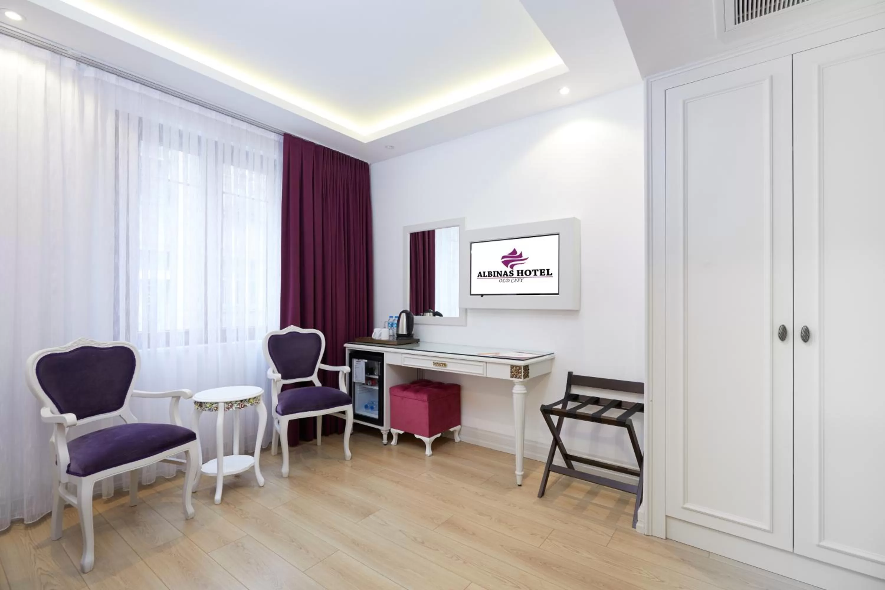 Decorative detail in Albinas Hotel Old City