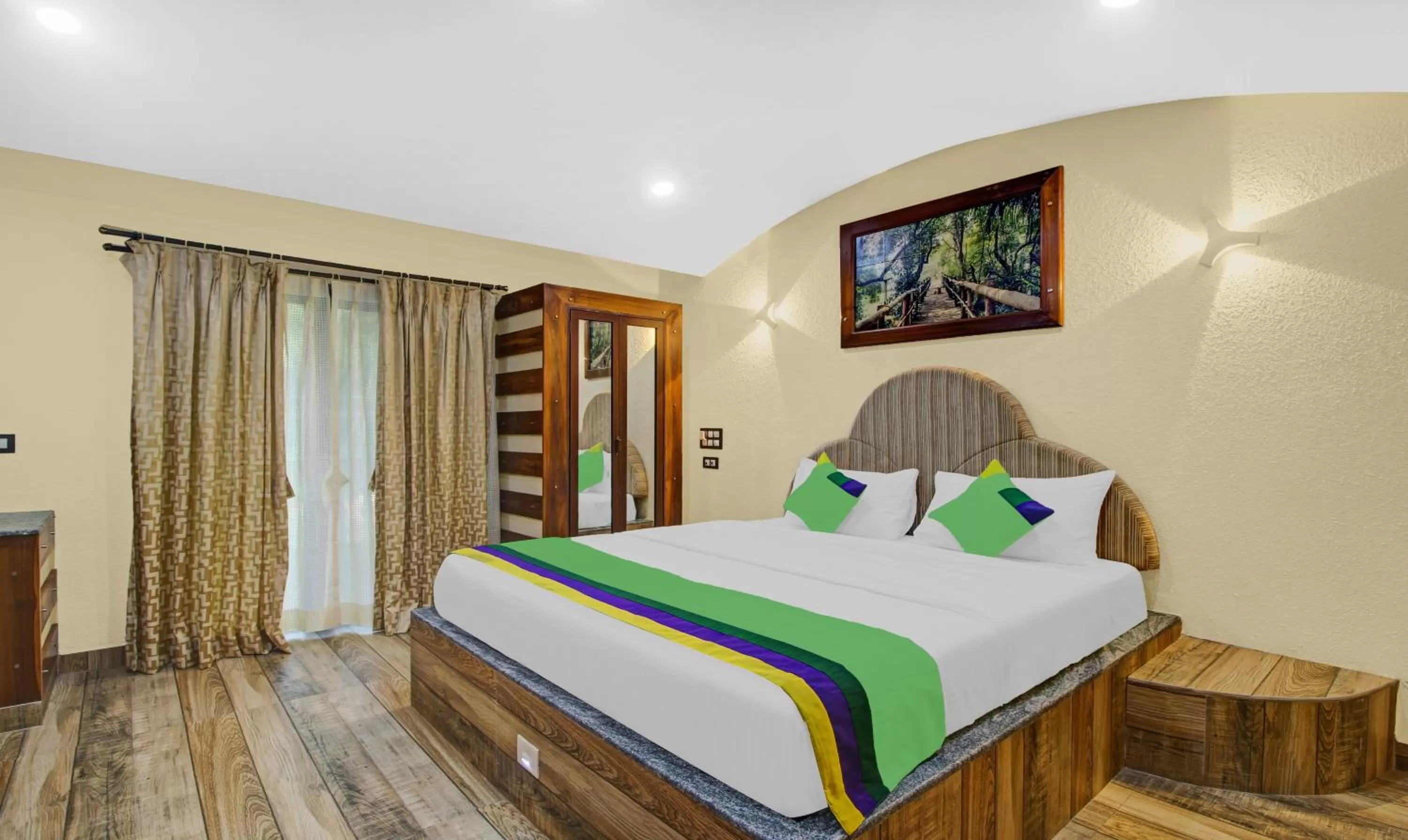 Bedroom, Bed in Treebo Majestic Palms, 2 Km From Colva Beach