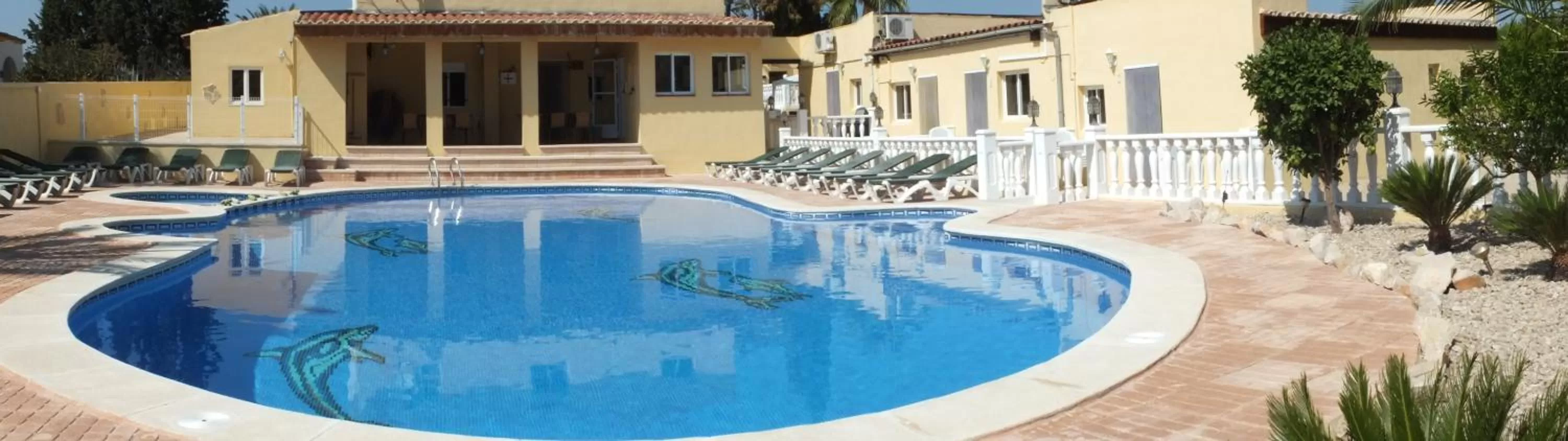 Swimming pool in Casa Robion