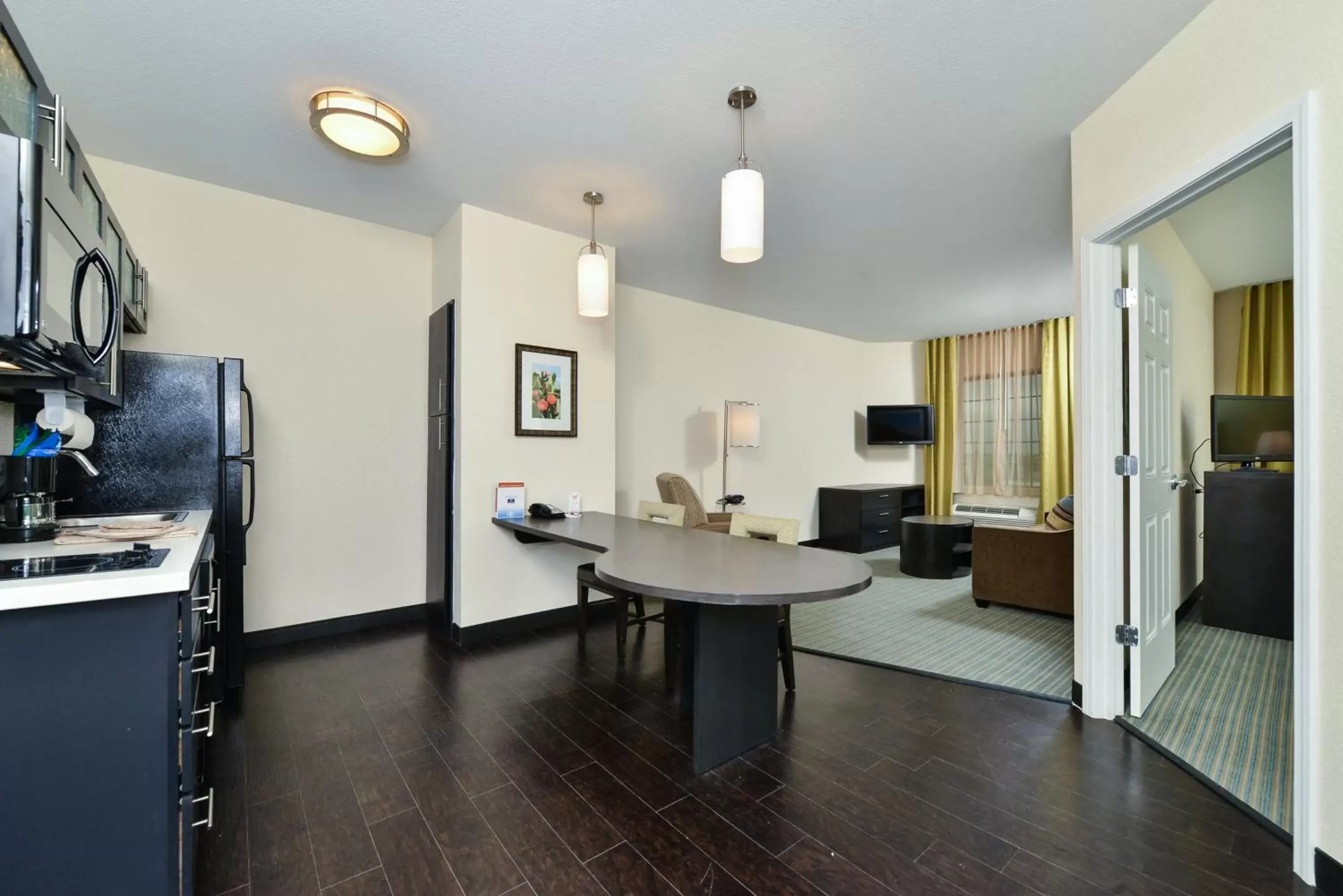 One-Bedroom King Suite - Disability Access in Candlewood Suites Monahans by IHG One-Bedroom King Suite - Disability Access in Candlewood Suites Monahans by IHG