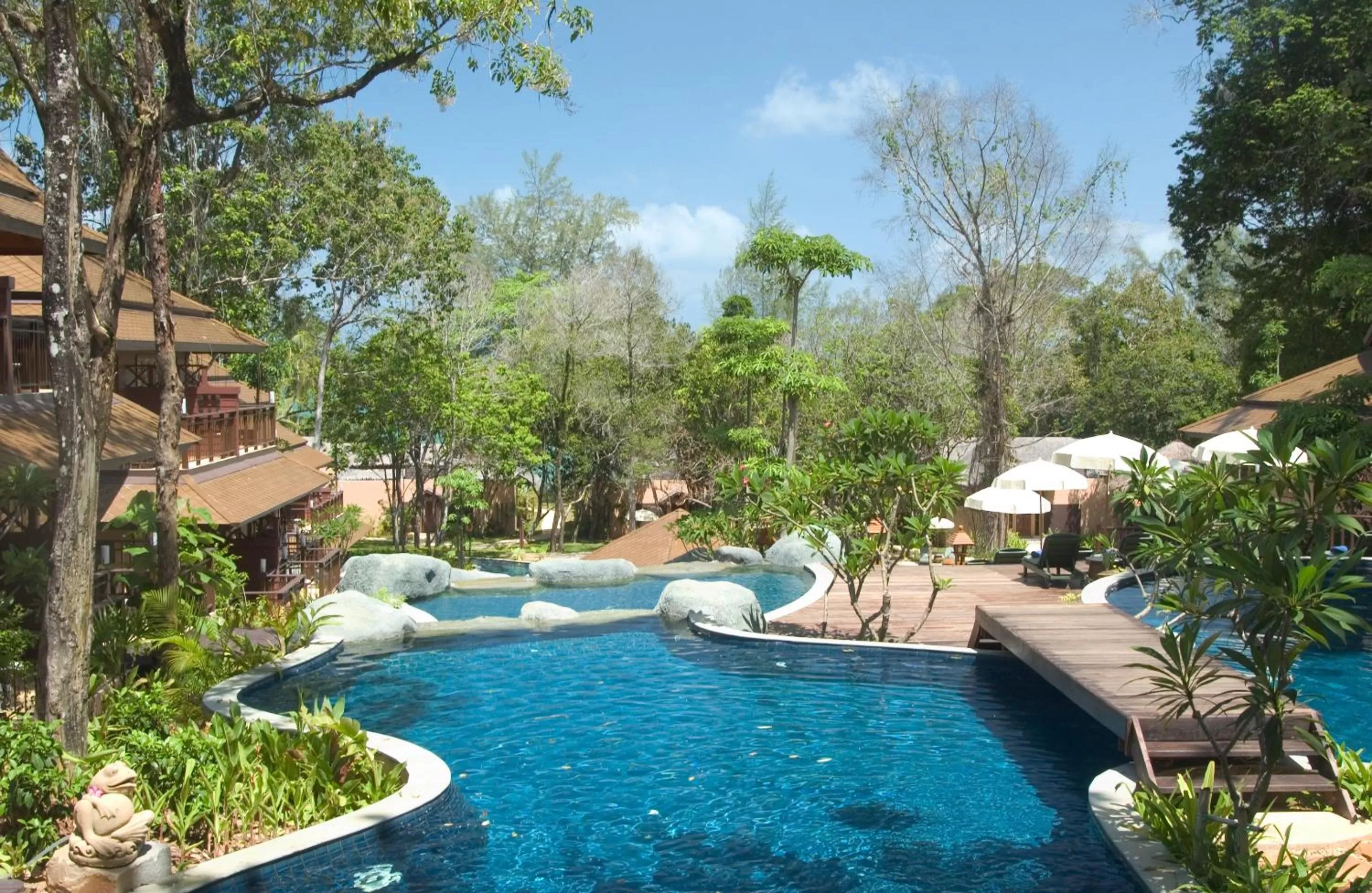 Swimming pool in Khaolak Merlin Resort