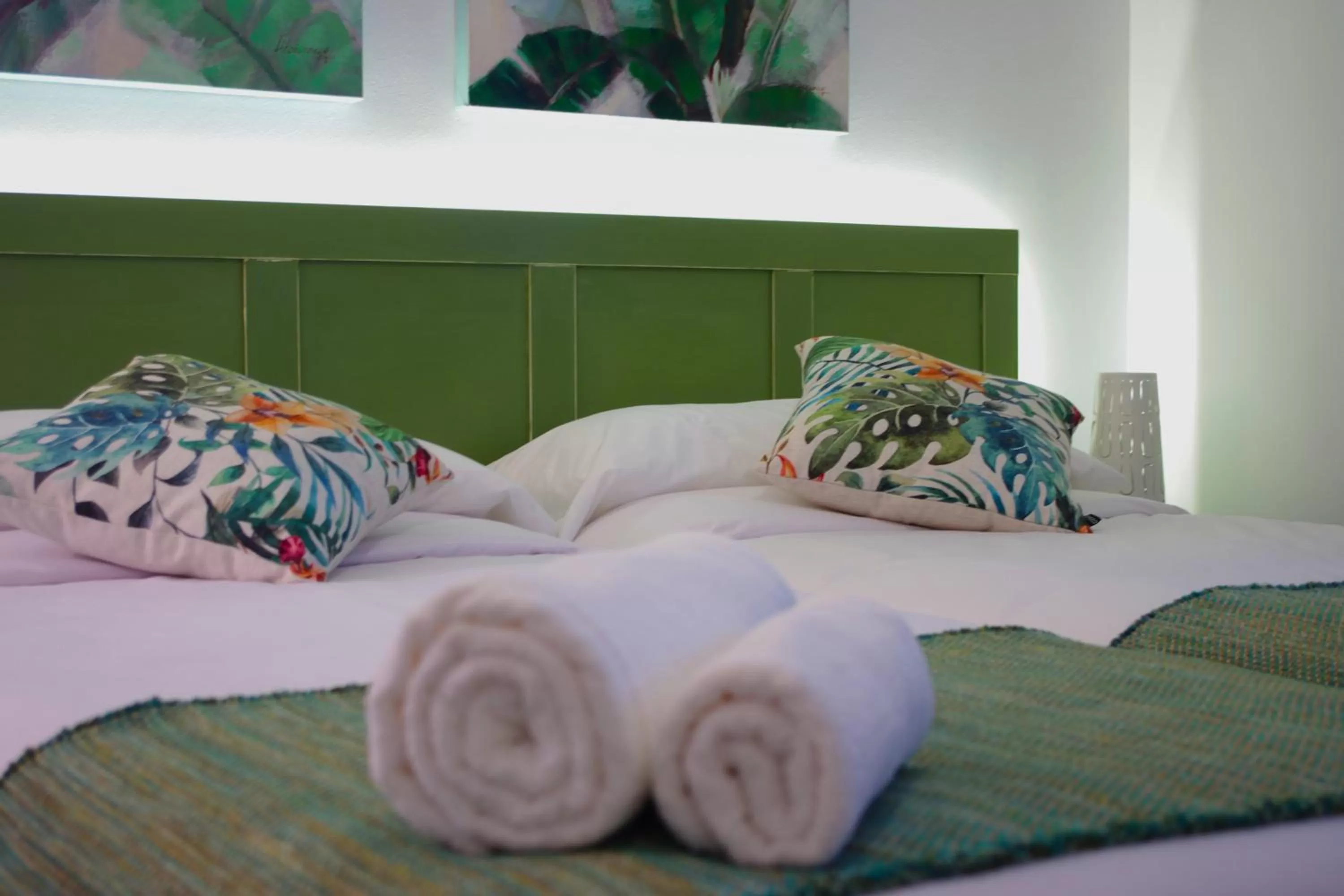 Photo of the whole room, Bed in MAGMA Rooms Playa Honda