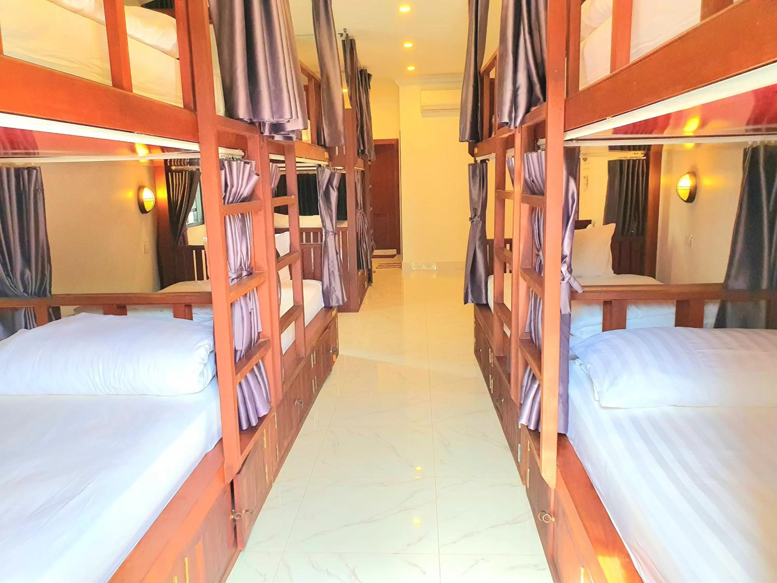 Bed, Bunk Bed in Long Night Siem Reap Hotel
