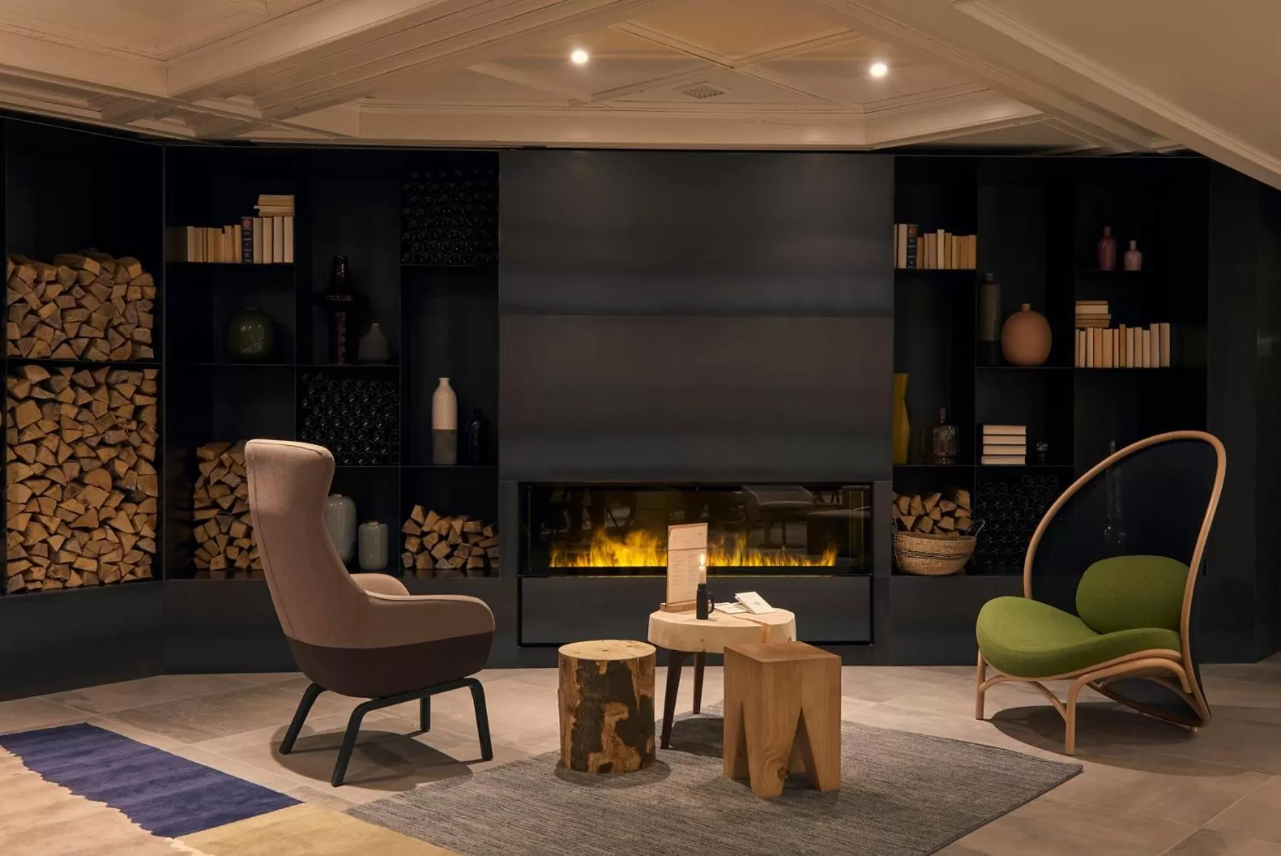 Restaurant/places to eat in Mountains Hotel