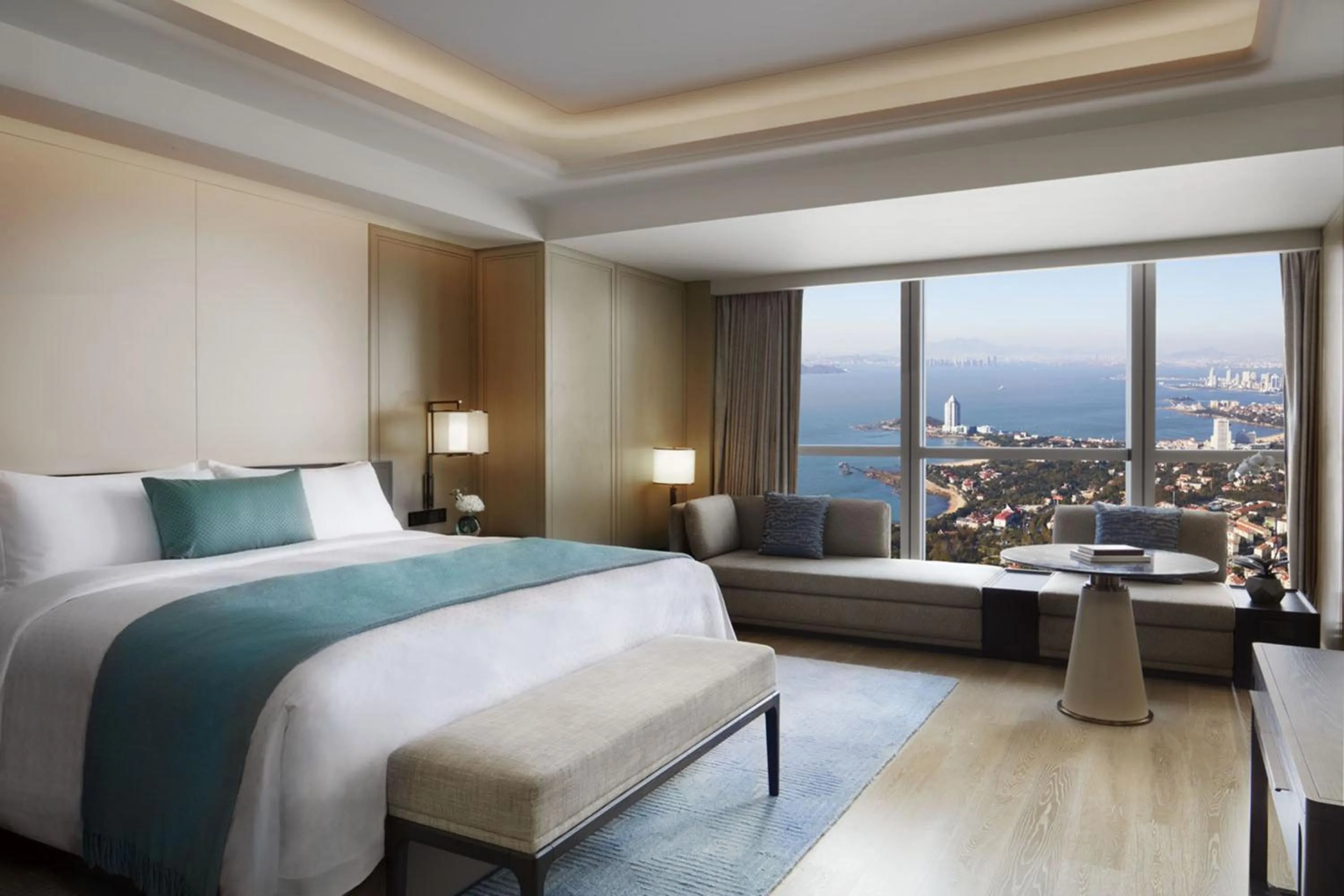Photo of the whole room, Bed in The St. Regis Qingdao
