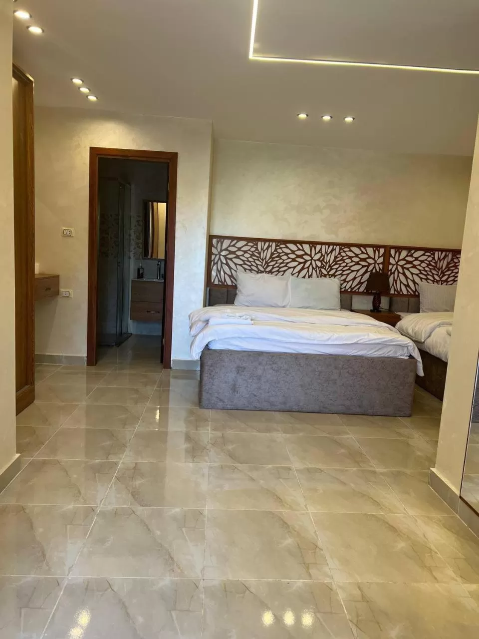 Bedroom, Bed in Pyramids Height Hotel & Pyramids Master Scene Rooftop