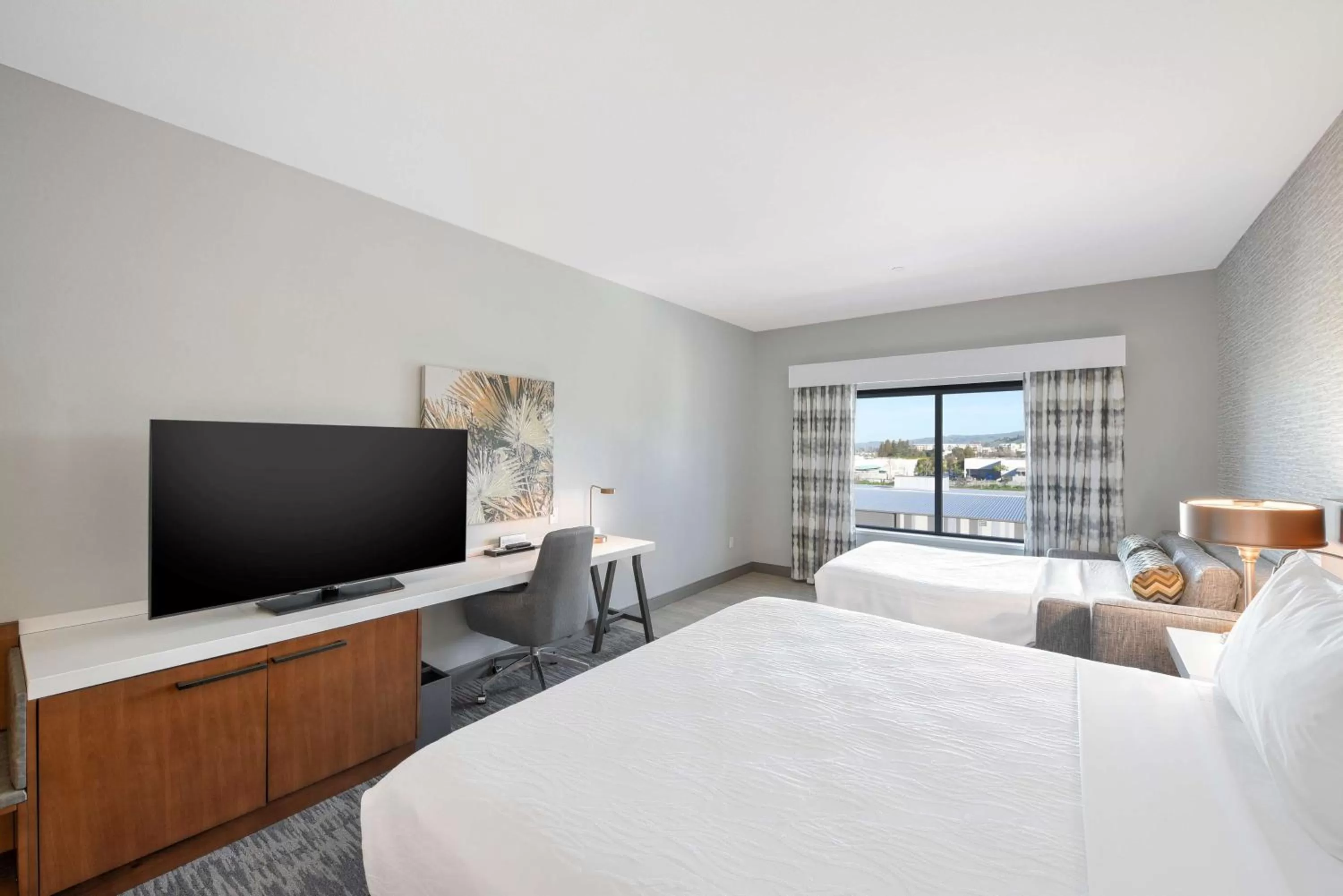 Bedroom, Bed in Hilton Garden Inn Fremont Milpitas