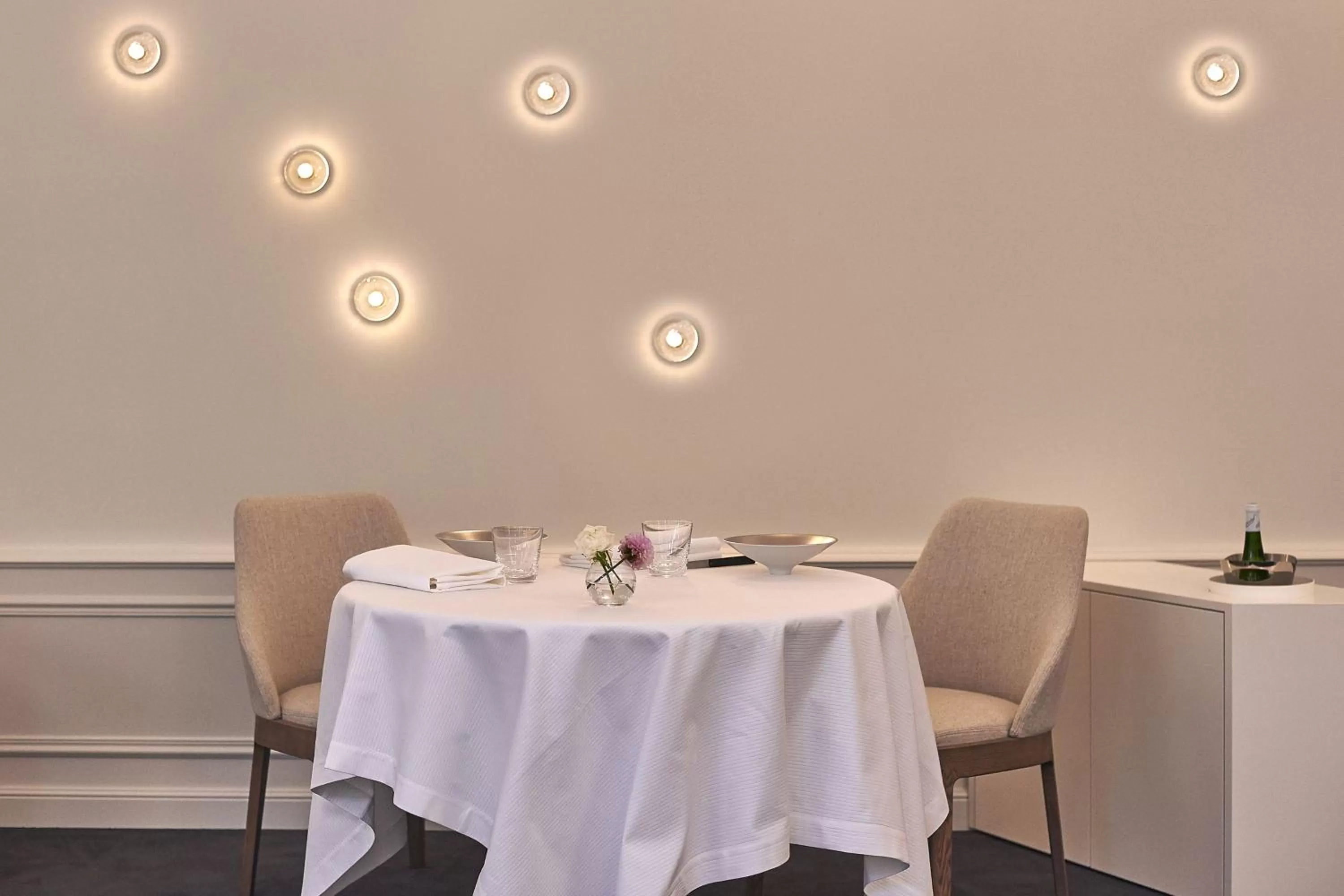 Restaurant/places to eat in Relais & Châteaux La Maison Des Têtes