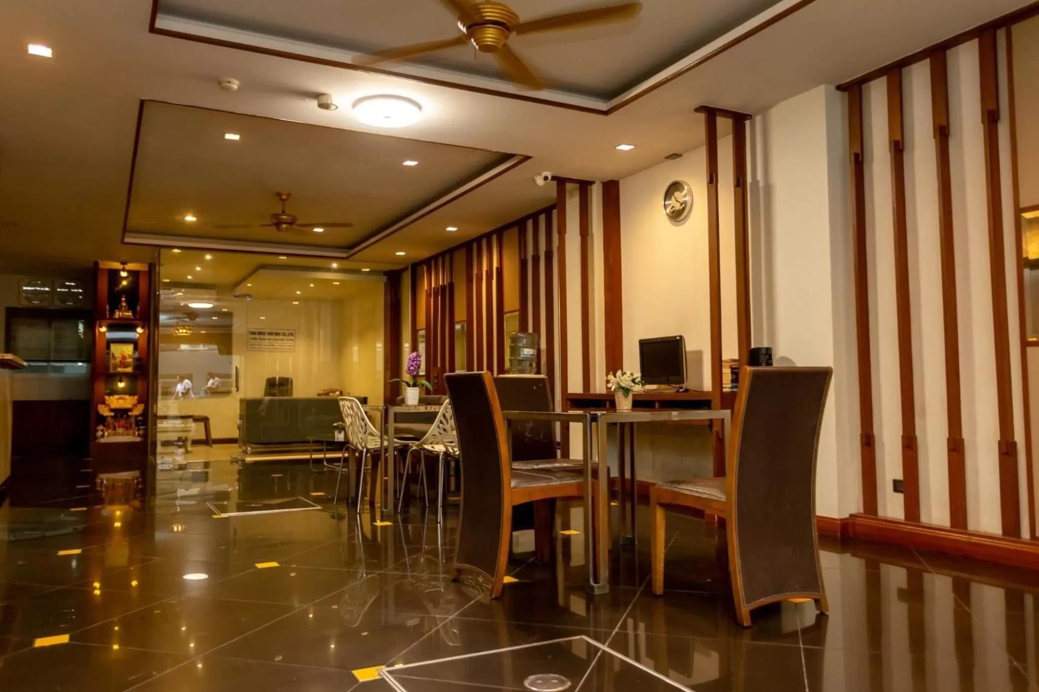 Lobby or reception in Honey Boutique Hotel
