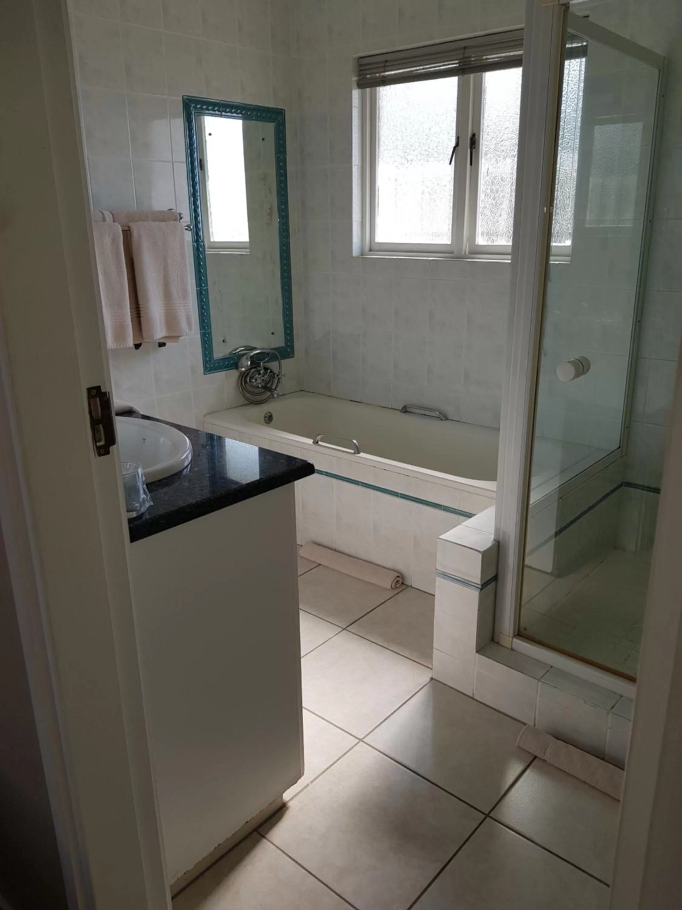 Bathroom in Ingwe Manor B&B