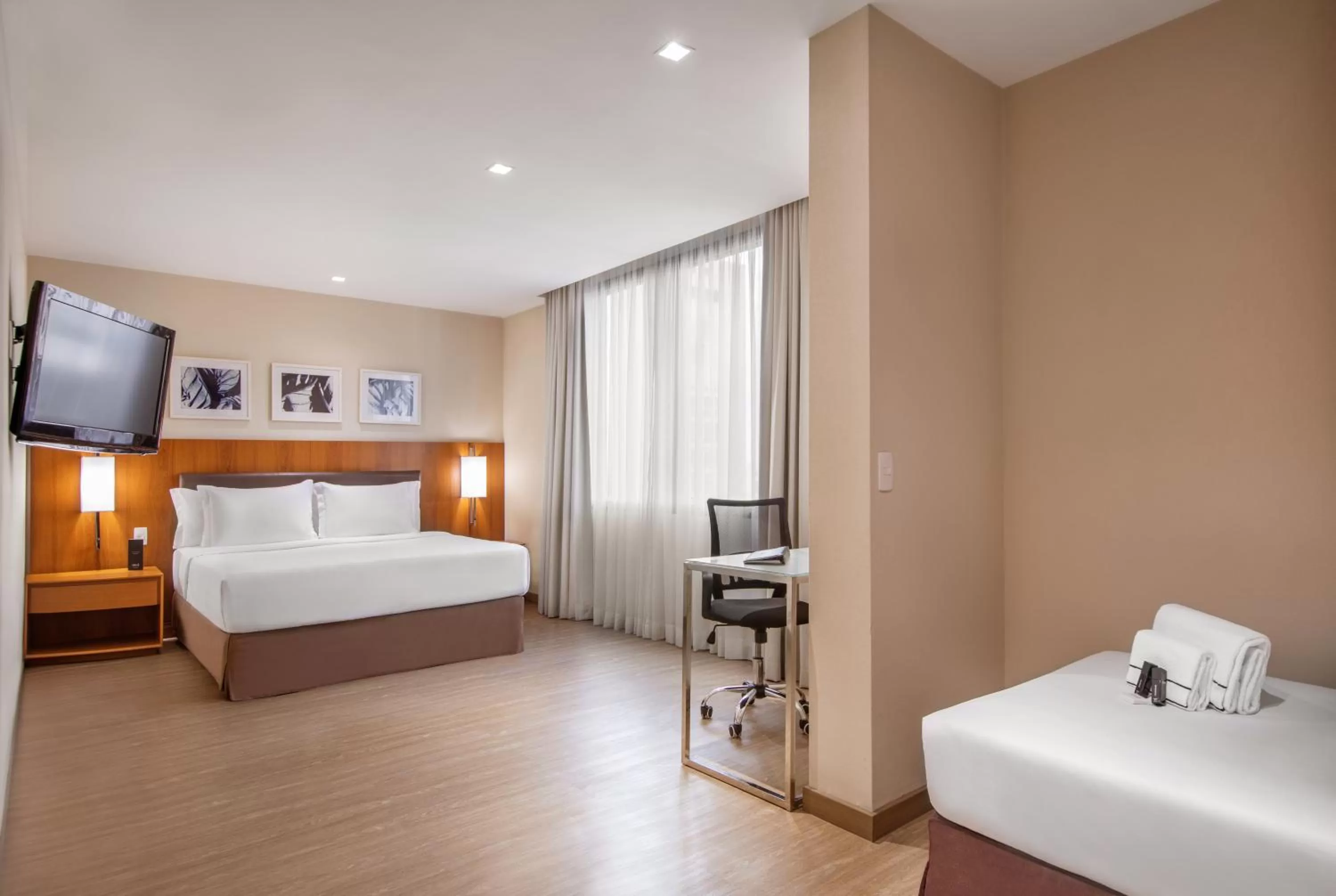 Two-Bedroom Suite in Meliá Paulista