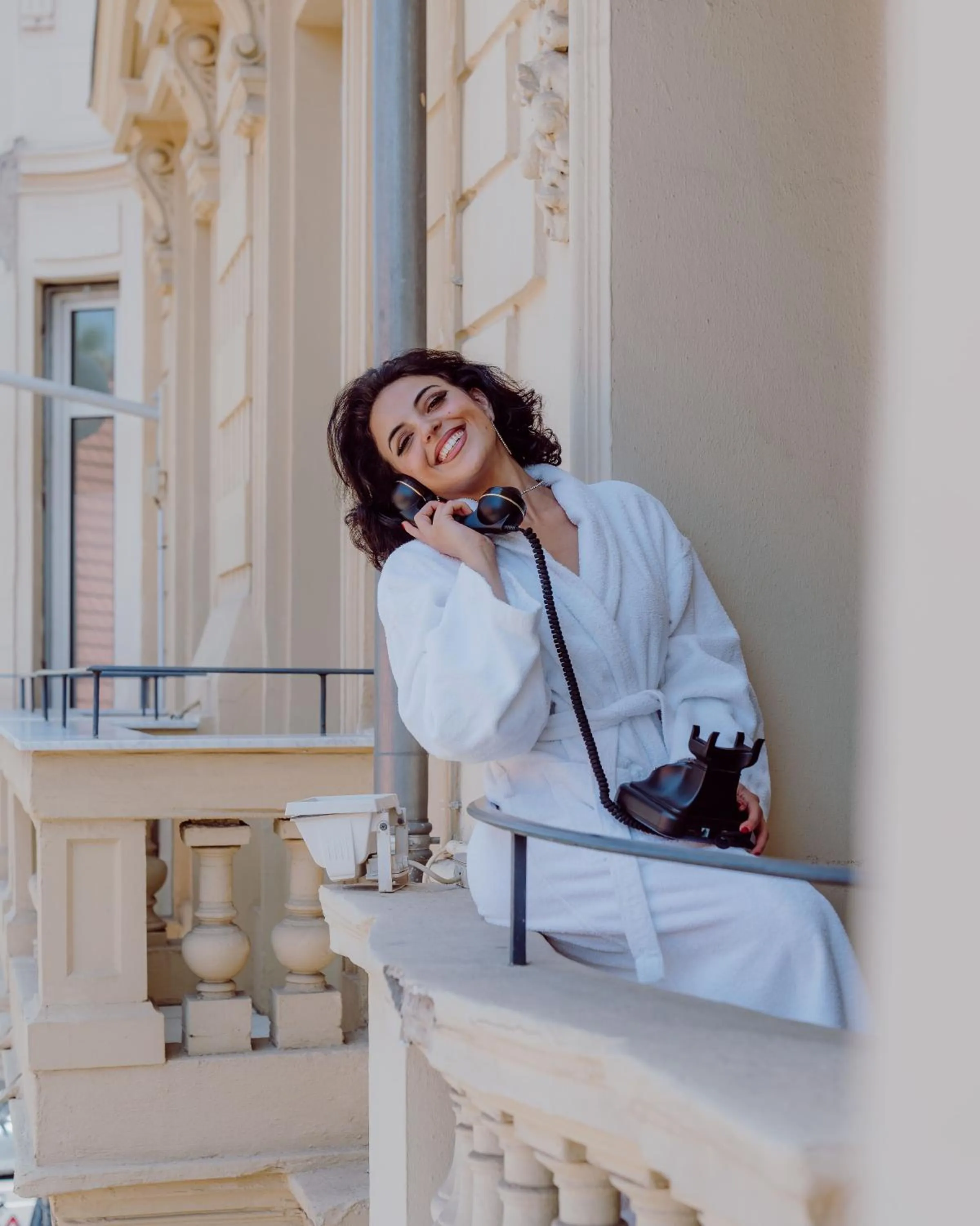 People in Hotel Le Grimaldi by Happyculture