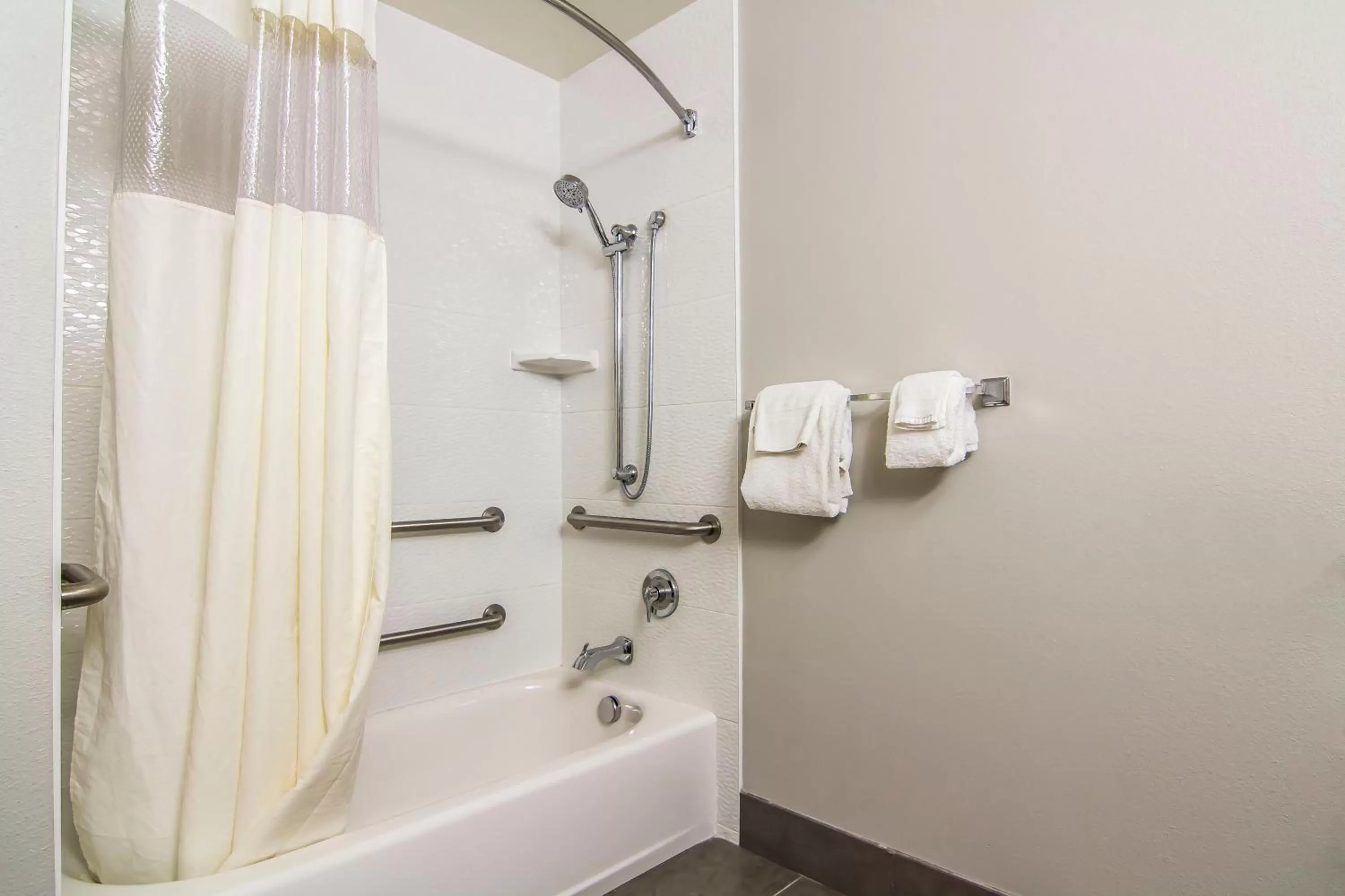 Bathroom in La Quinta by Wyndham Fairbanks Airport