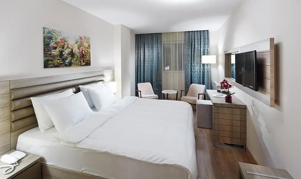 Bed in Rox Hotel Istanbul