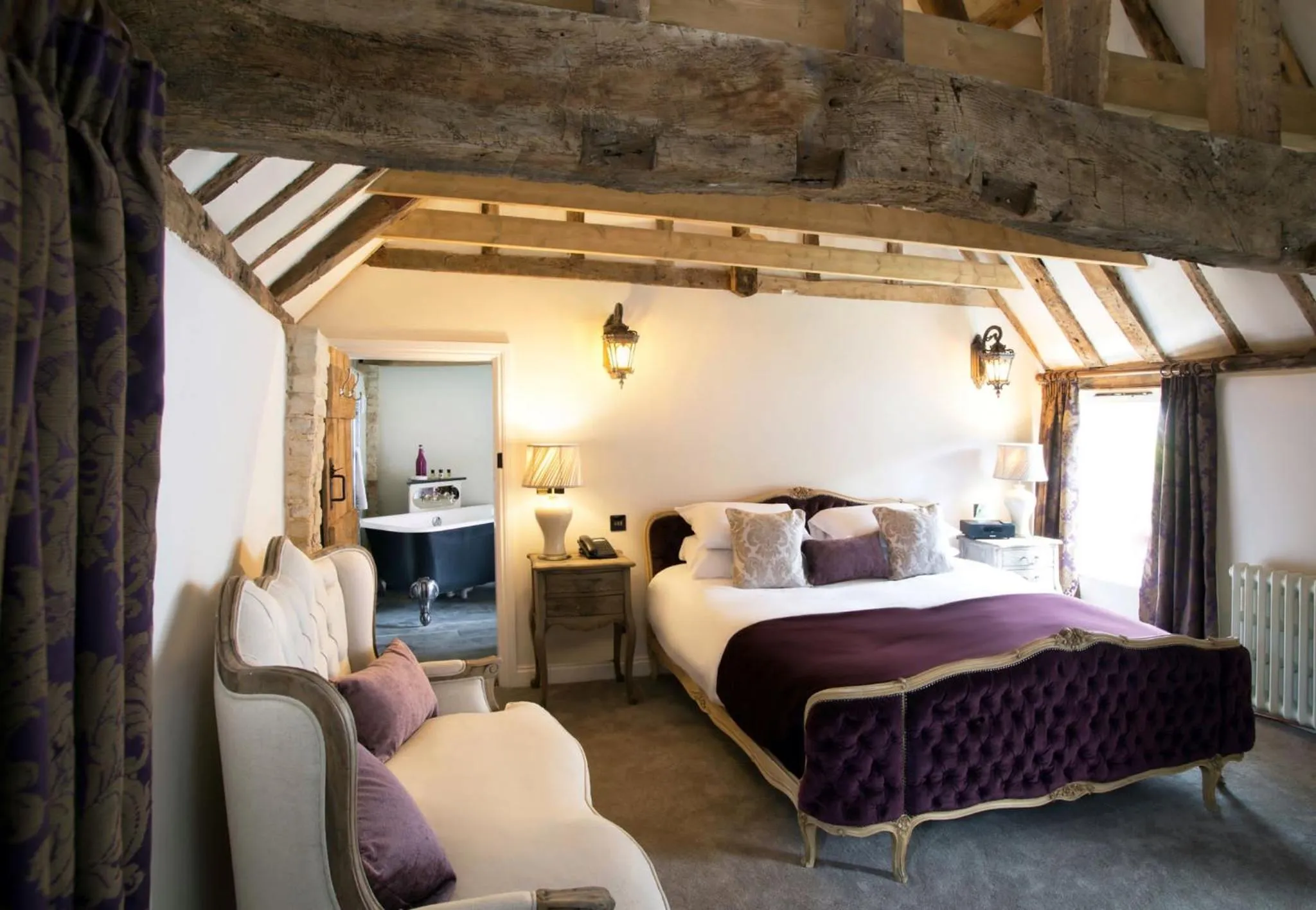 Bed in The White Hart Hotel