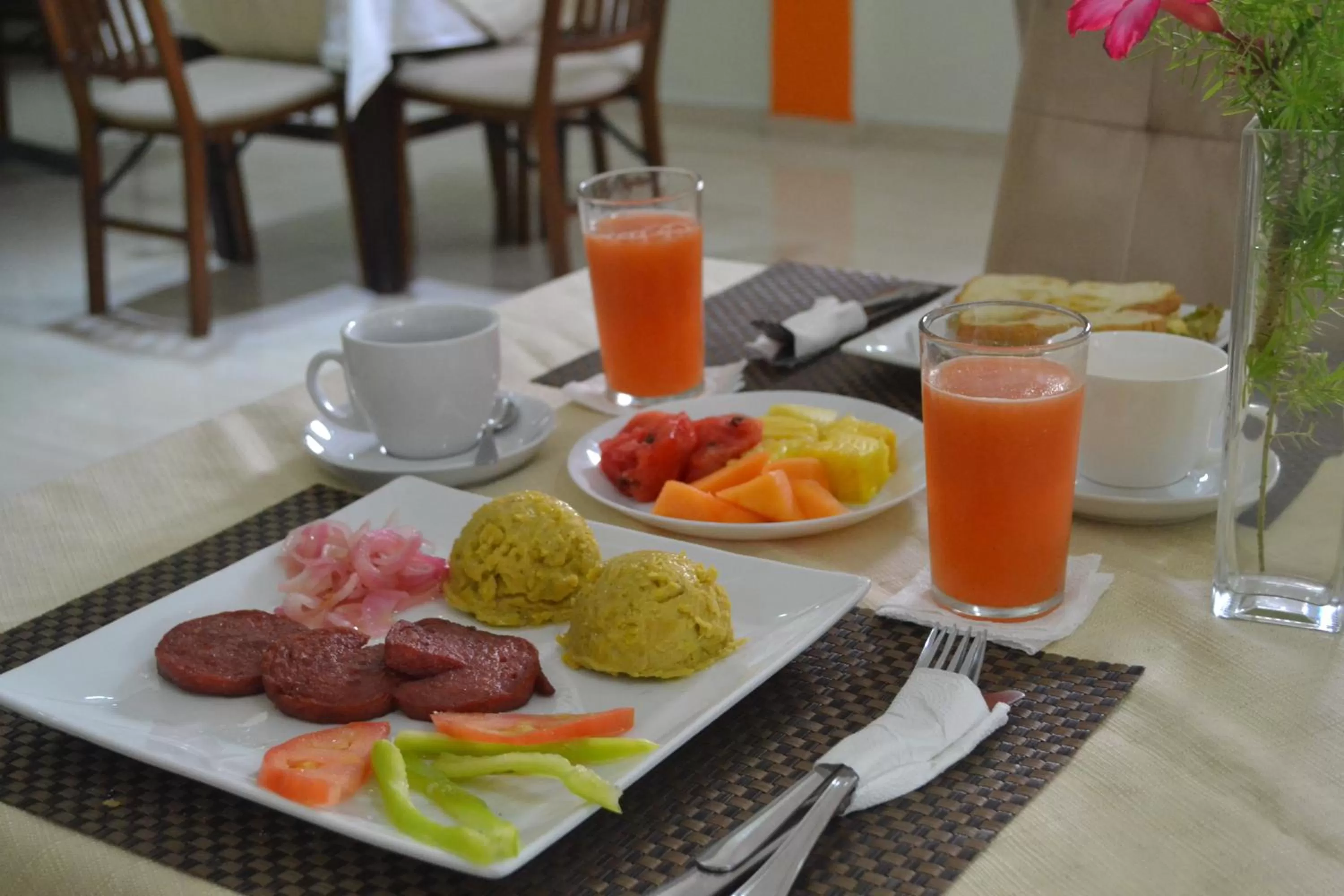 Food and drinks in Hotel Renacer