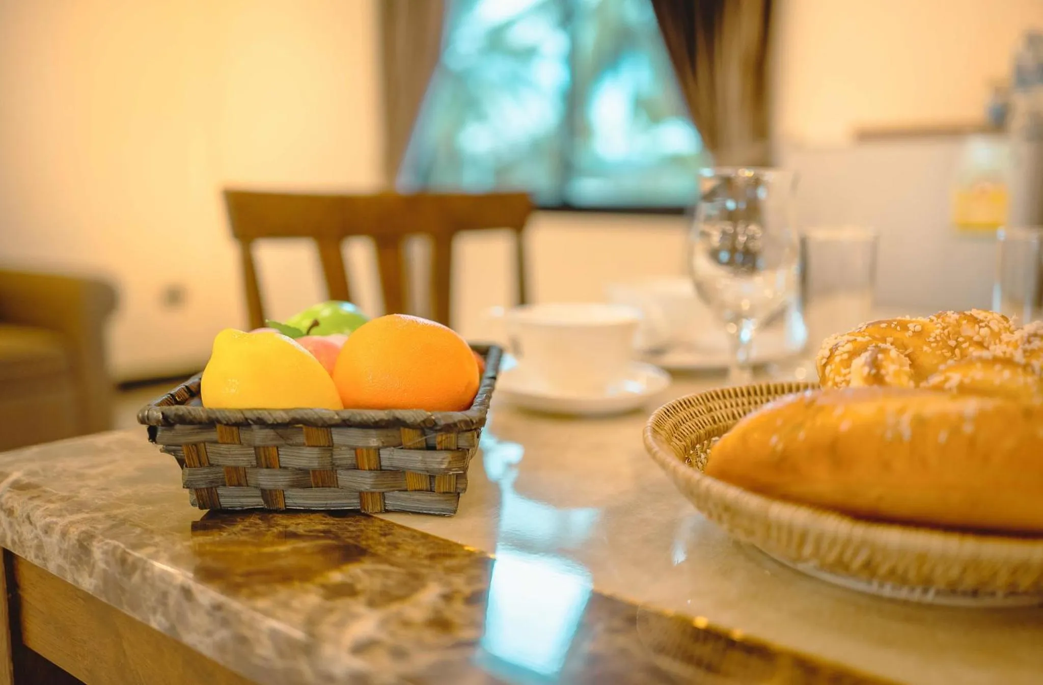 Dining area in AU Place Hotel